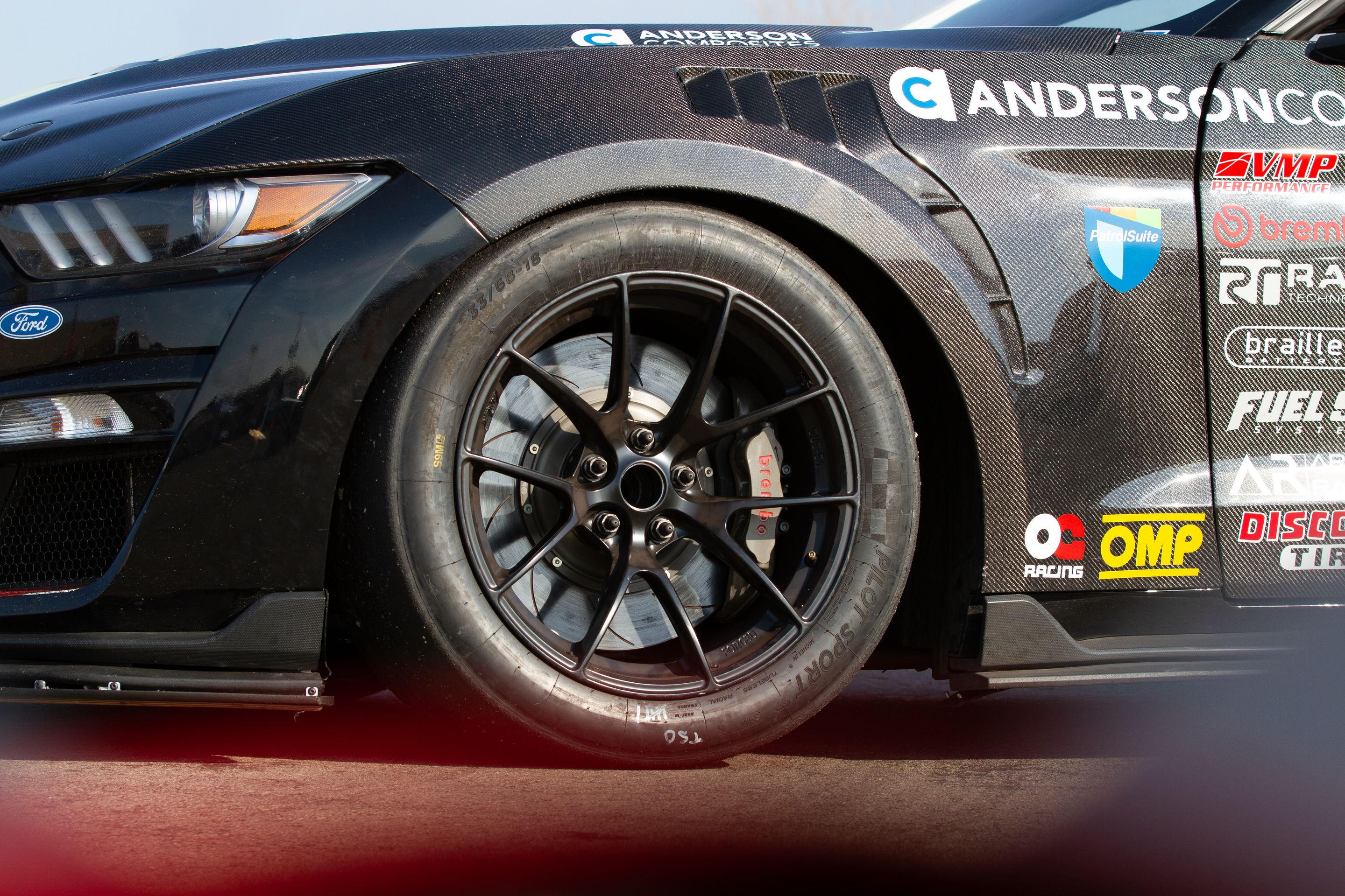 Black Ford S550 Mustang GT500 with 18" VS-5RS Apex wheels in Satin Black