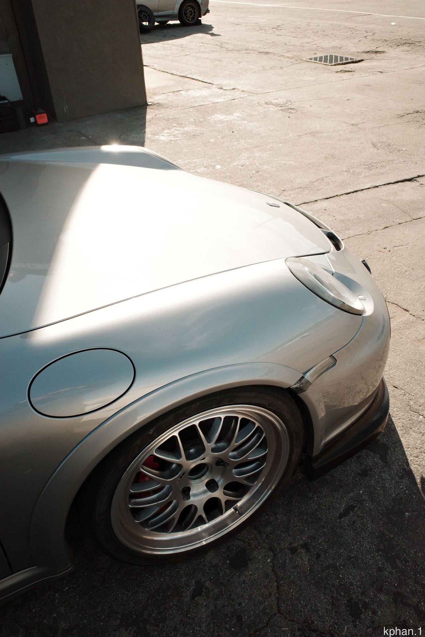 Silver Porsche 911 997 Turbo with 19" ML-10RT Apex wheels in Machined Lip Brushed Clear