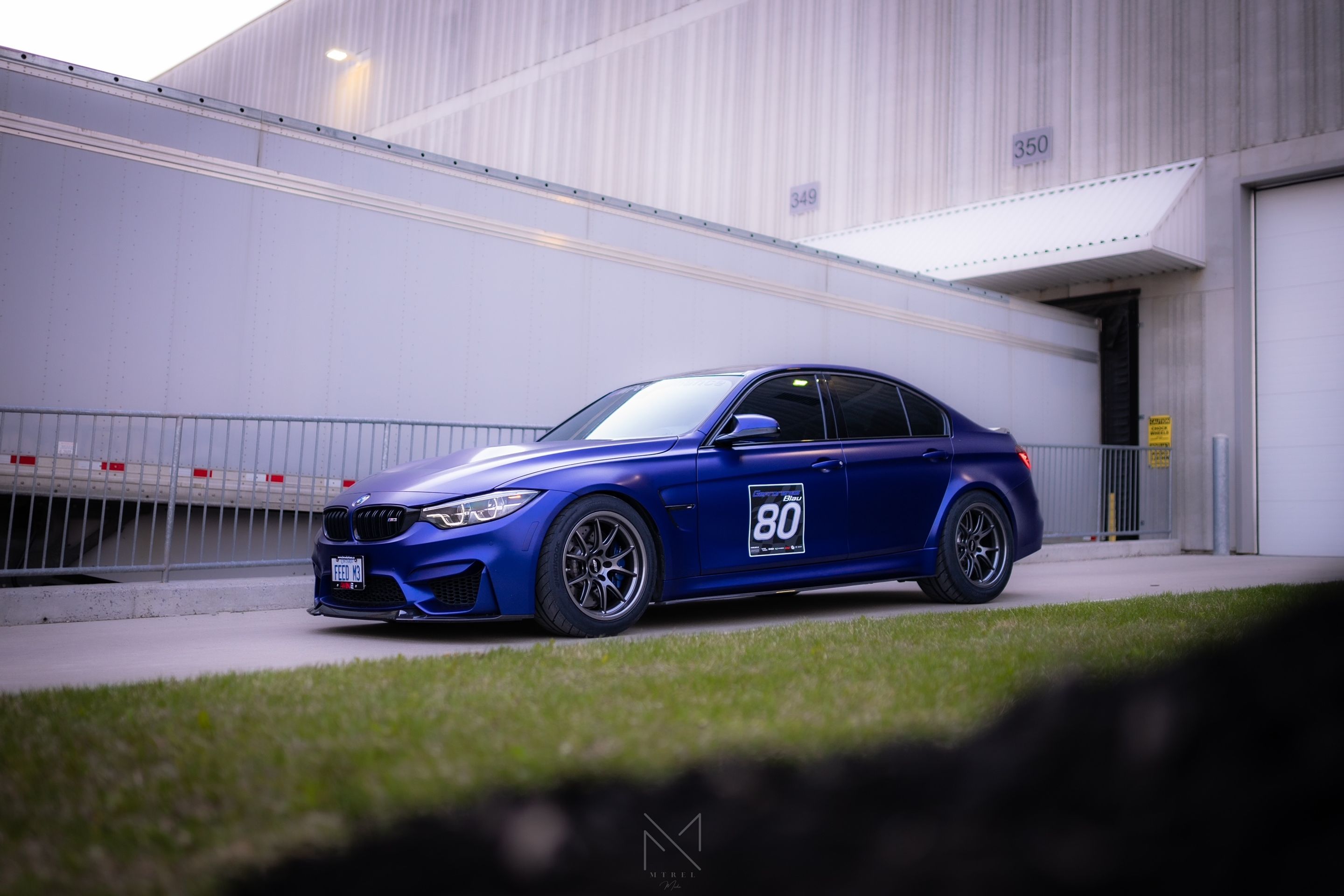 Blue BMW F80 M3 with 18" FL-5 Apex wheels in Anthracite