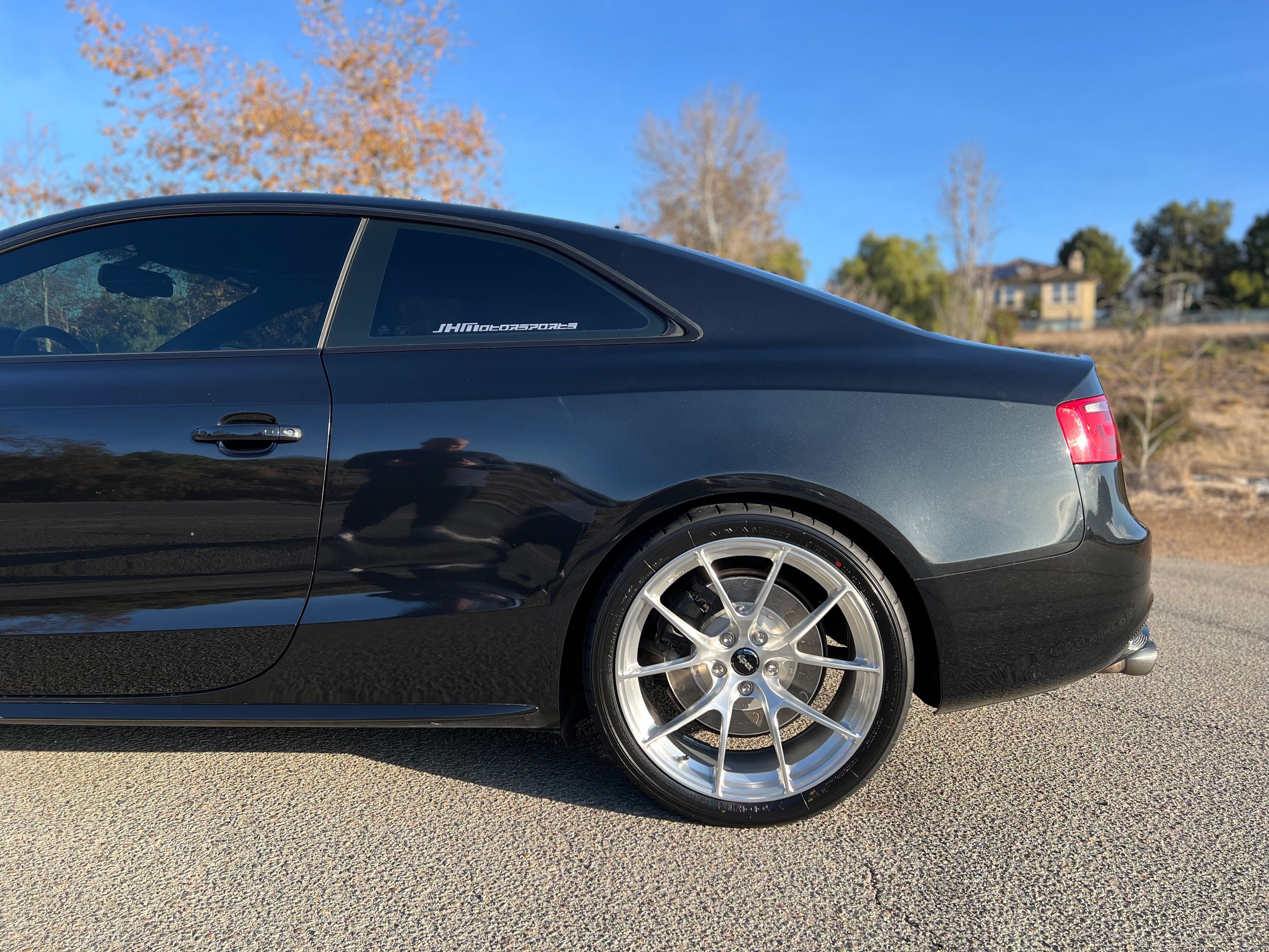 Black Audi B8 S5 with 19" VS-5RS Apex wheels in Brushed Clear
