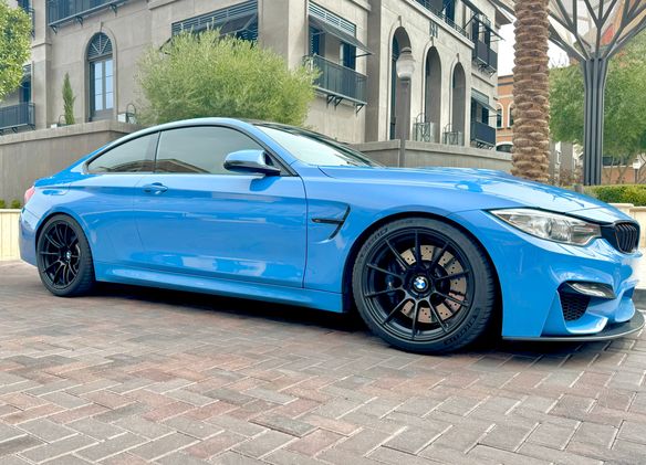 BMW F82 Coupe M4 with 19" SM-10RS in Satin Black