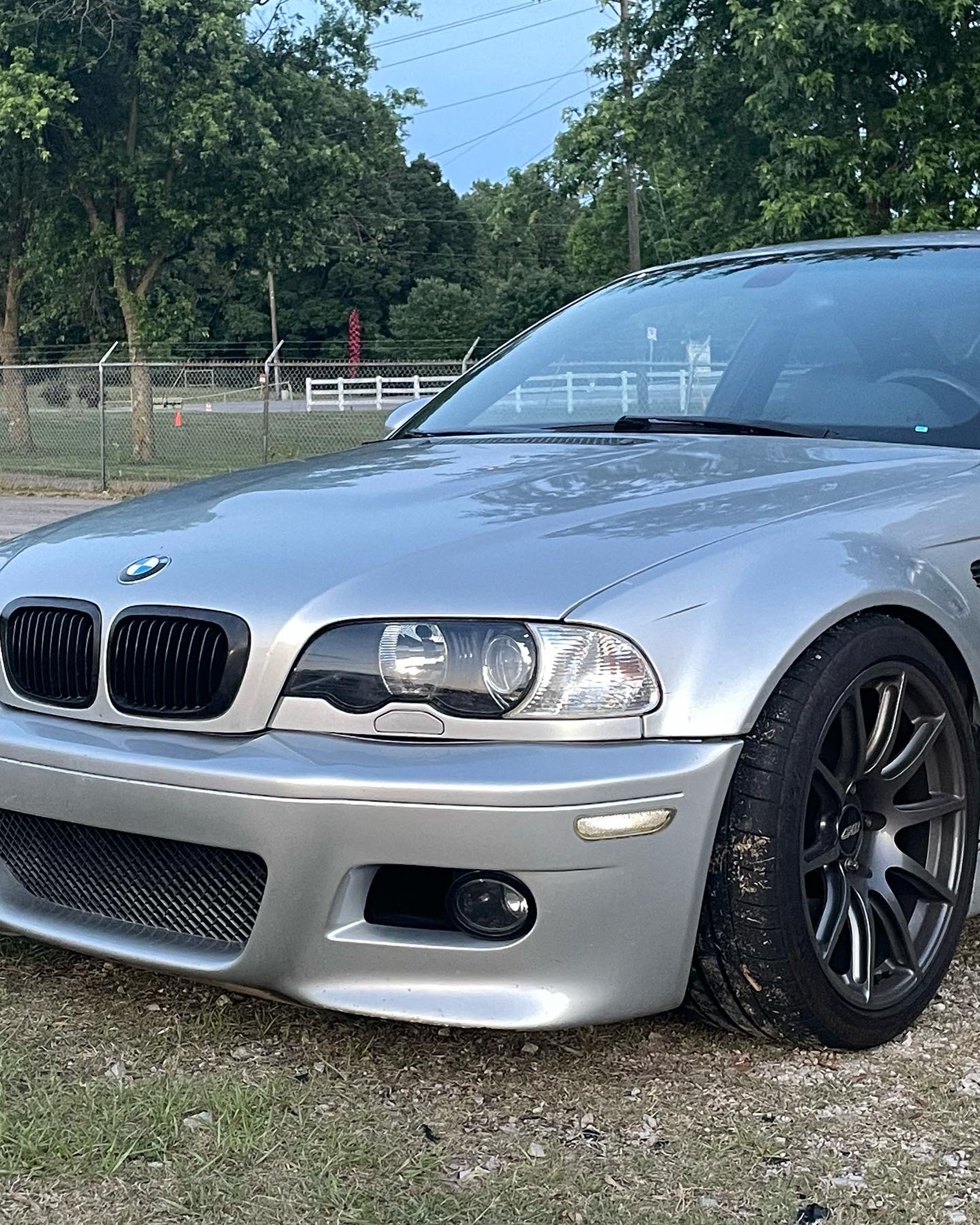 Silver BMW E46 M3 with 18" SM-10 Apex wheels in Anthracite