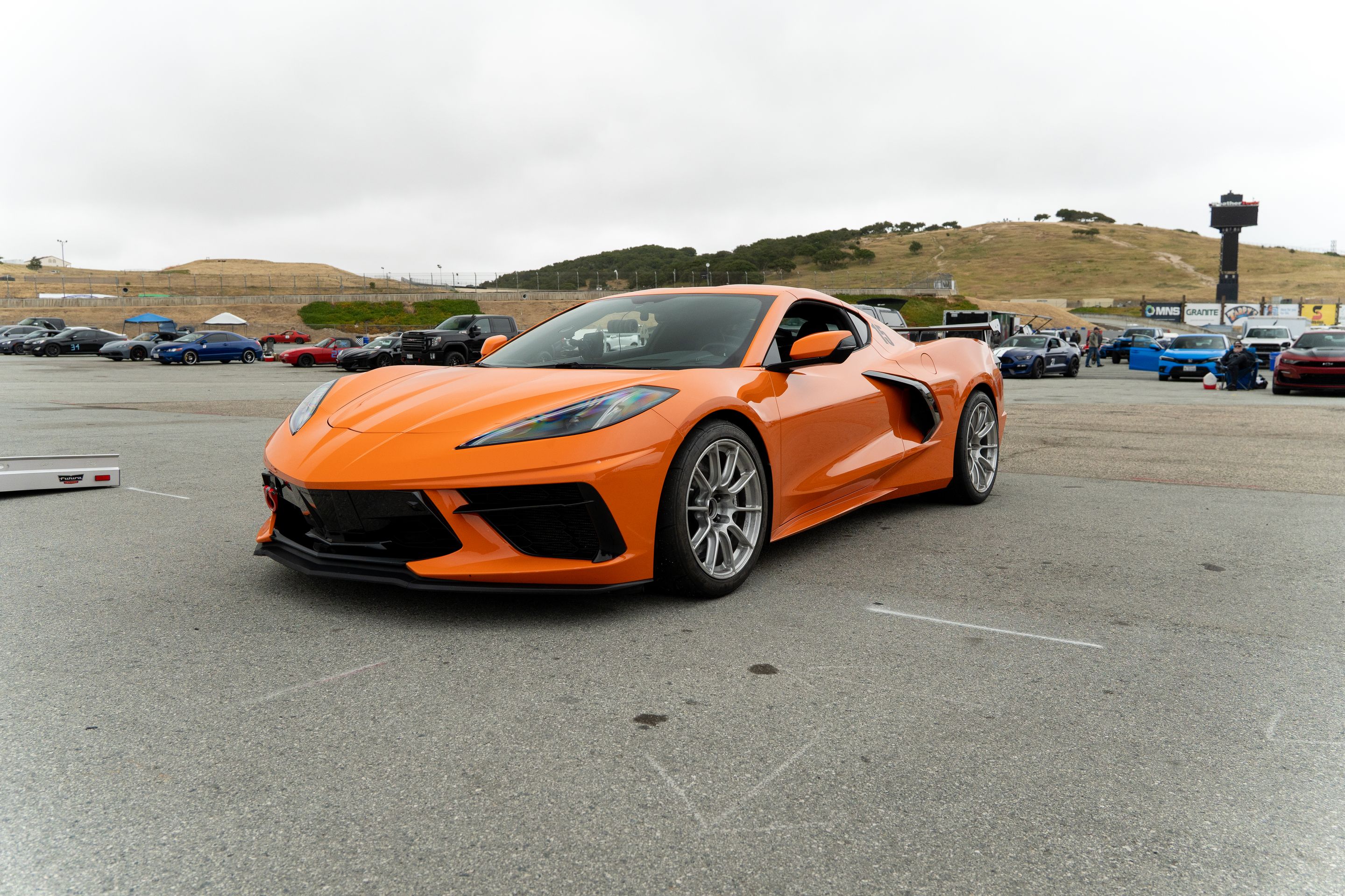 Orange Chevrolet C8 Corvette Stingray/Z51 with 18"/19" SM-10RS Apex wheels in Brushed Clear