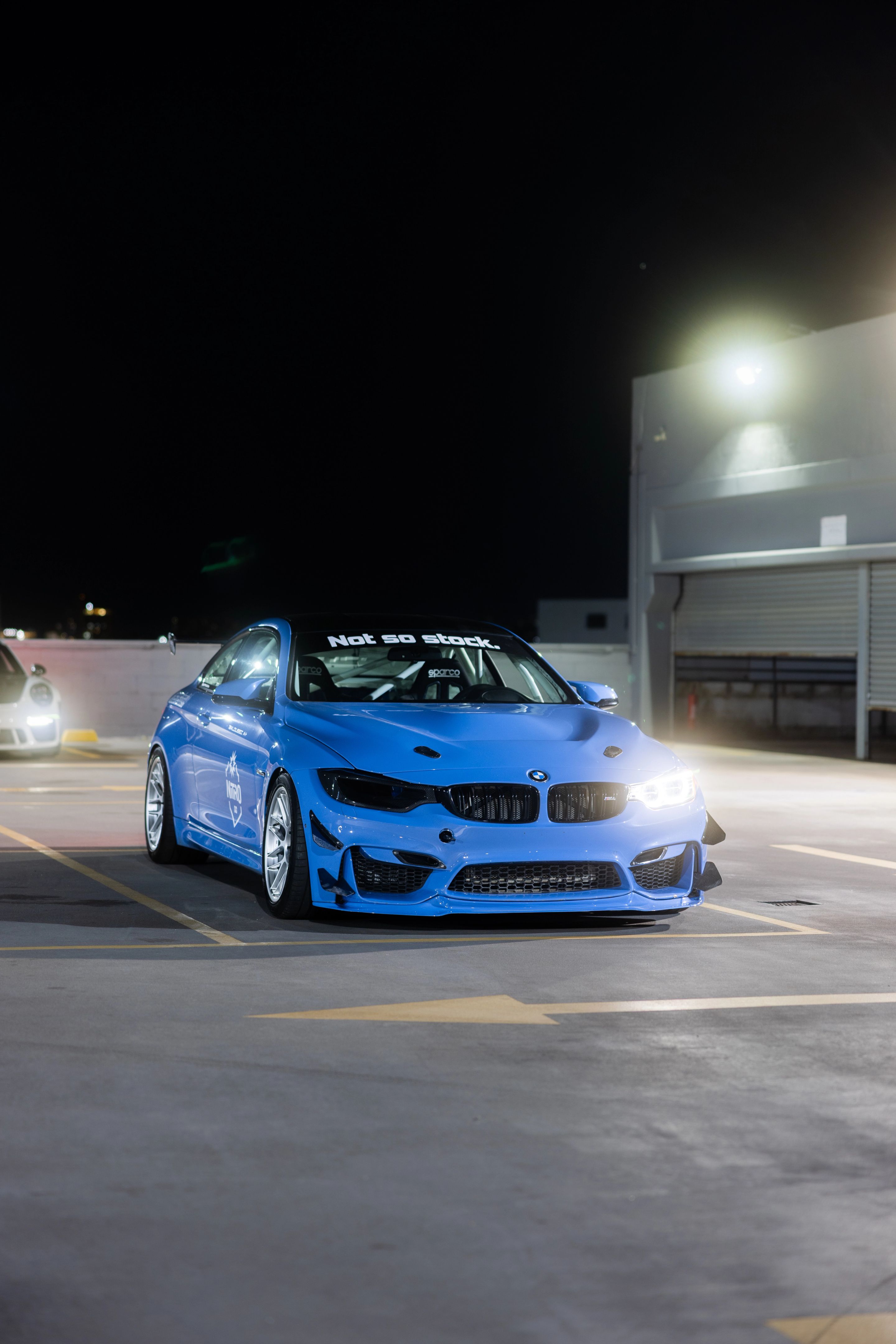 Blue BMW F82 Coupe M4 with 18" ARC-8 Apex wheels in Race Silver