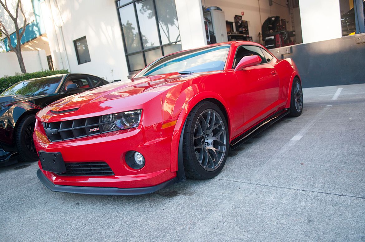 Black Chevrolet 6th Gen Camaro SS with 19" ARC-8 Apex wheels in Satin Black