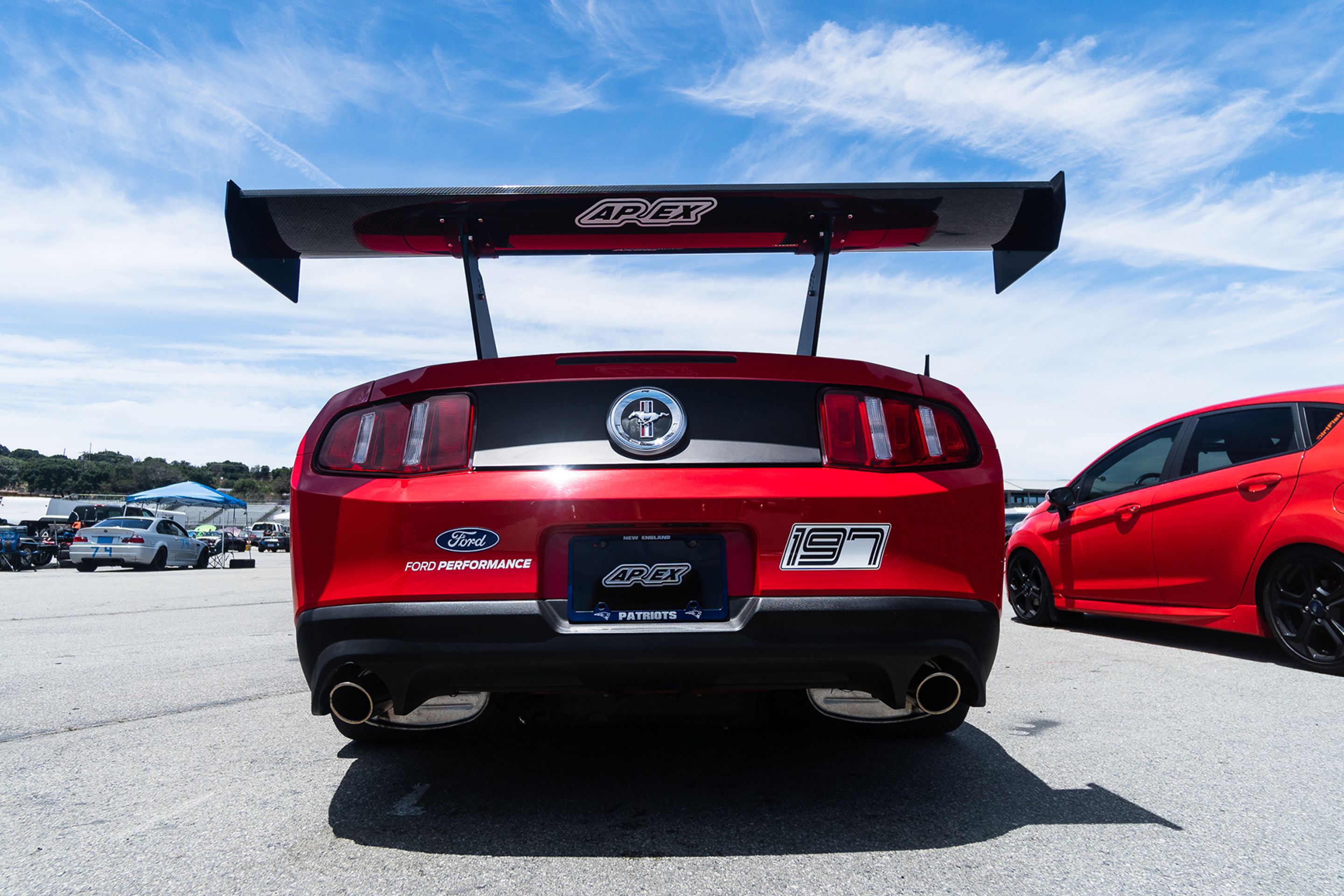 White Porsche 911 996 GT2 with 20" FL-5 Apex wheels in Brushed Clear