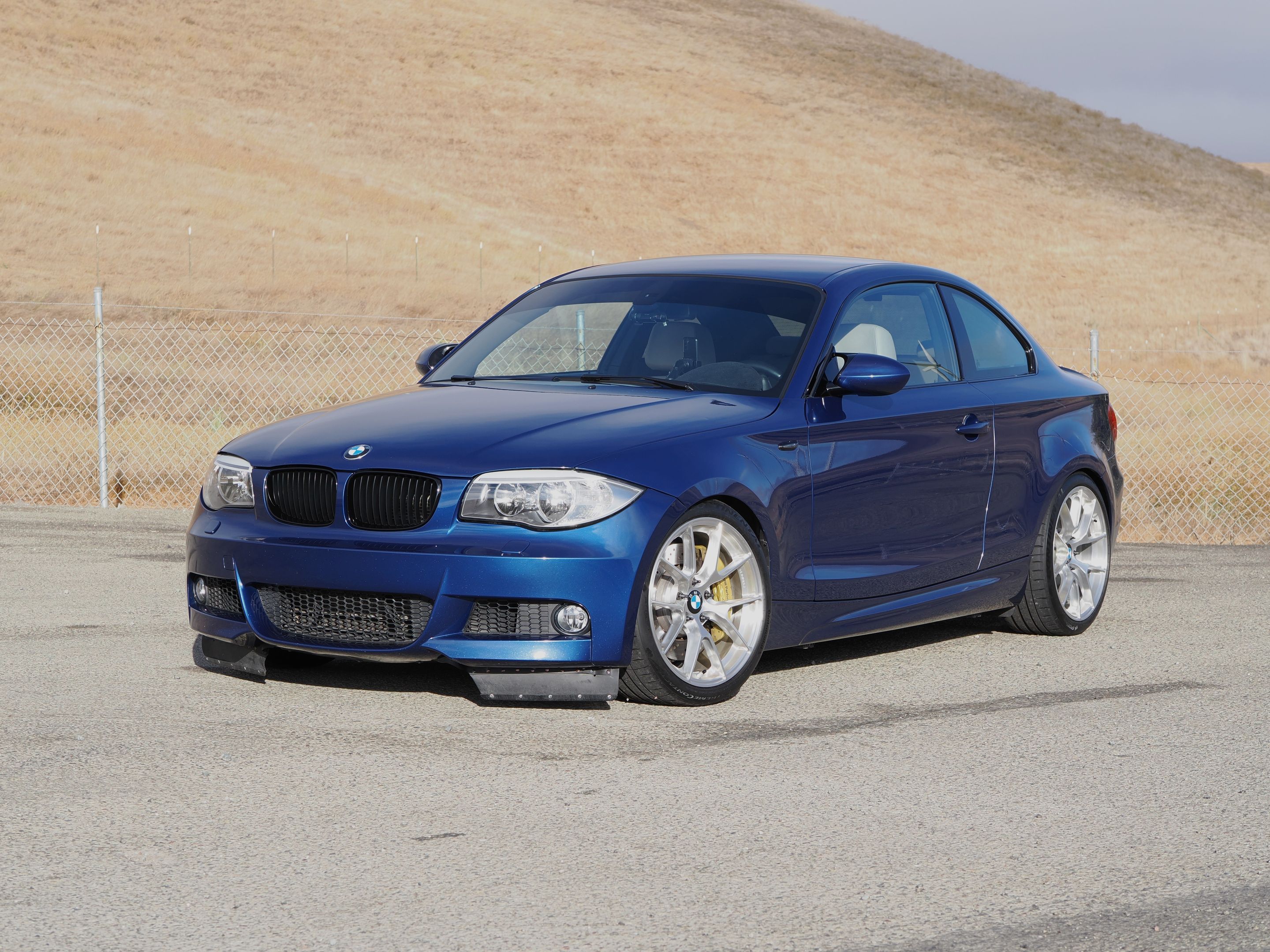 Blue BMW E82 Coupe 1 Series with 18" VS-5RS Apex wheels in Brushed Clear