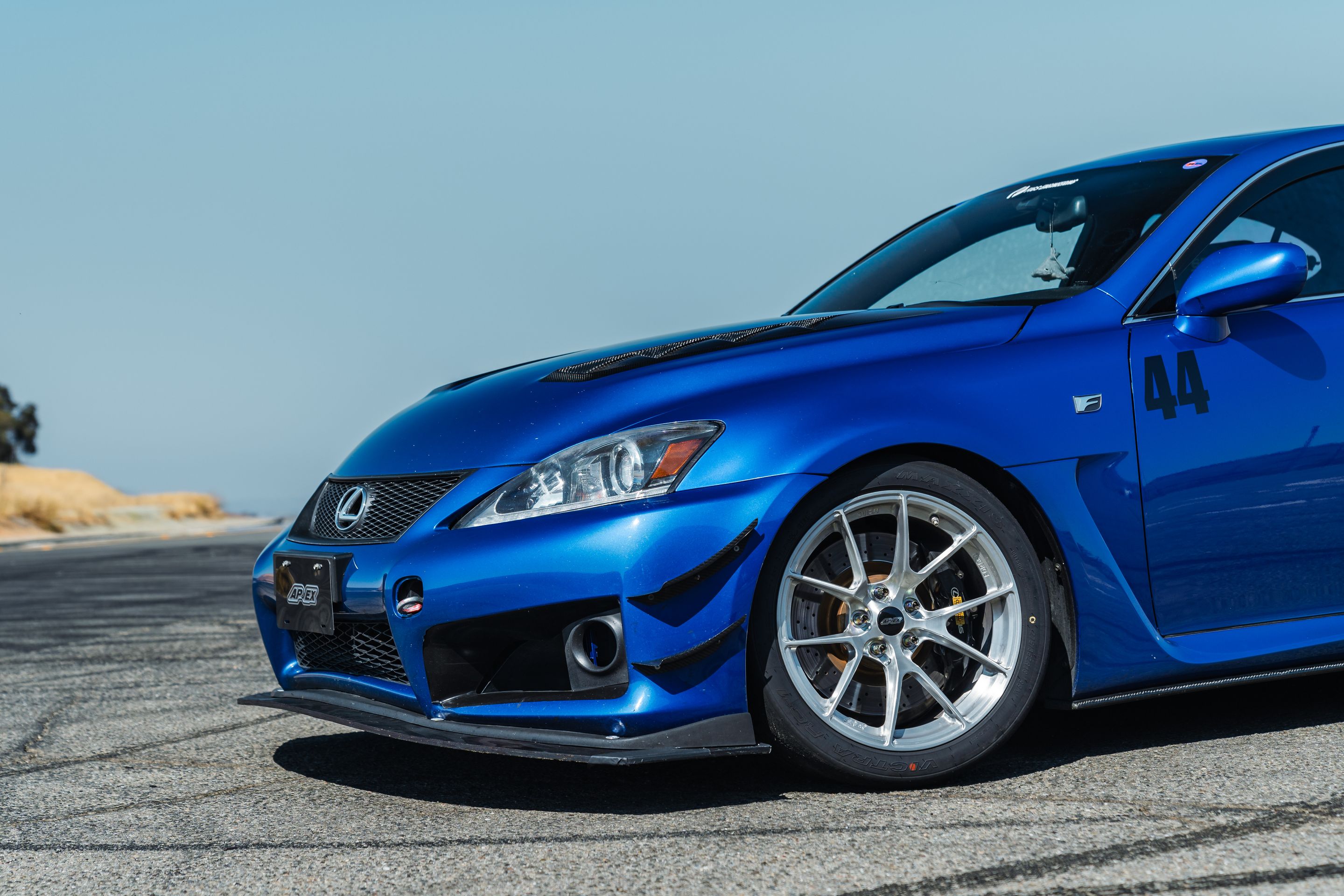 Blue Lexus USE20 IS-F with 18" VS-5RS Apex wheels in Brushed Clear