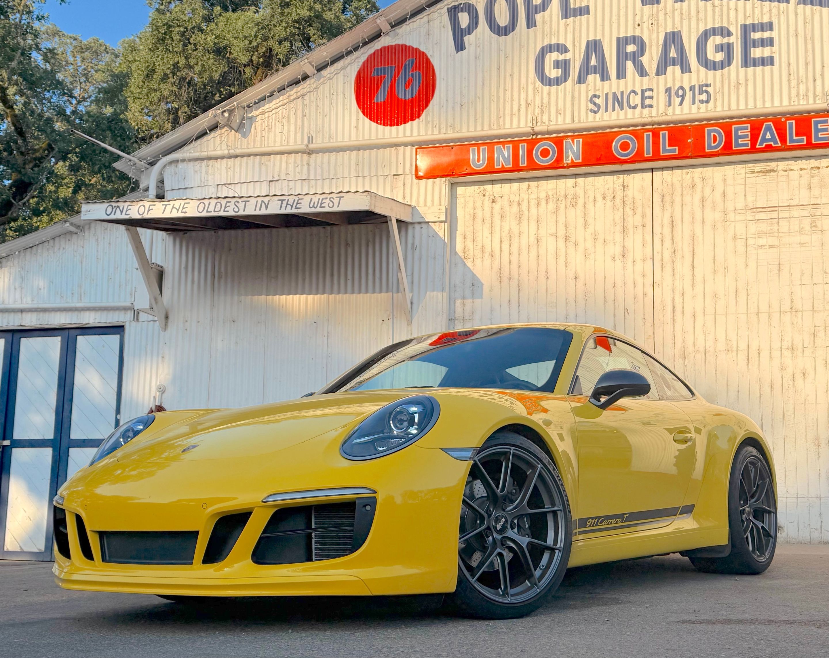 Yellow Porsche 911 991.2 Carrera T with 20" VS-5RS Apex wheels in Anthracite