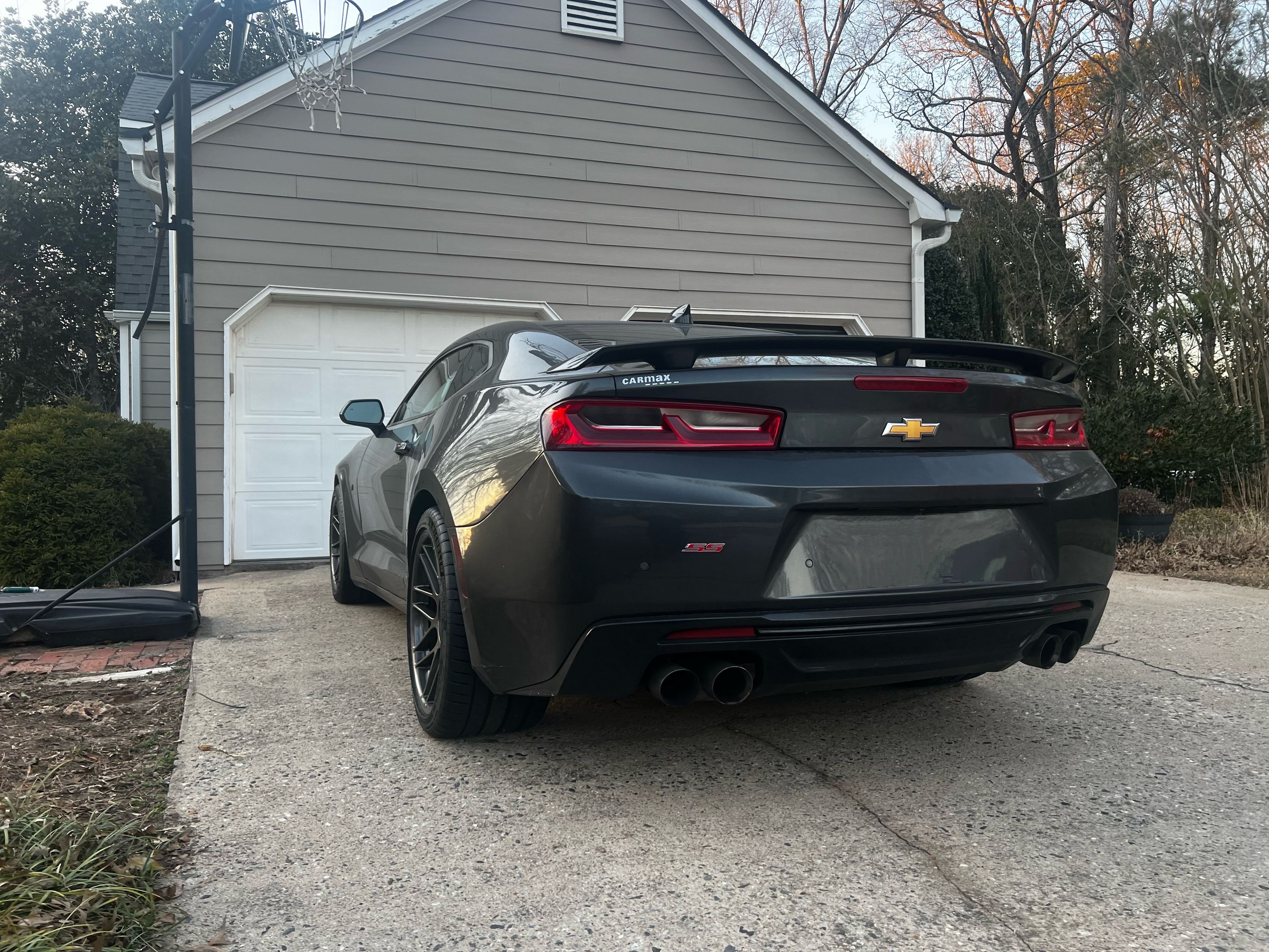 Grey Chevrolet 6th Gen Camaro SS with 19" ARC-8 Apex wheels in Anthracite