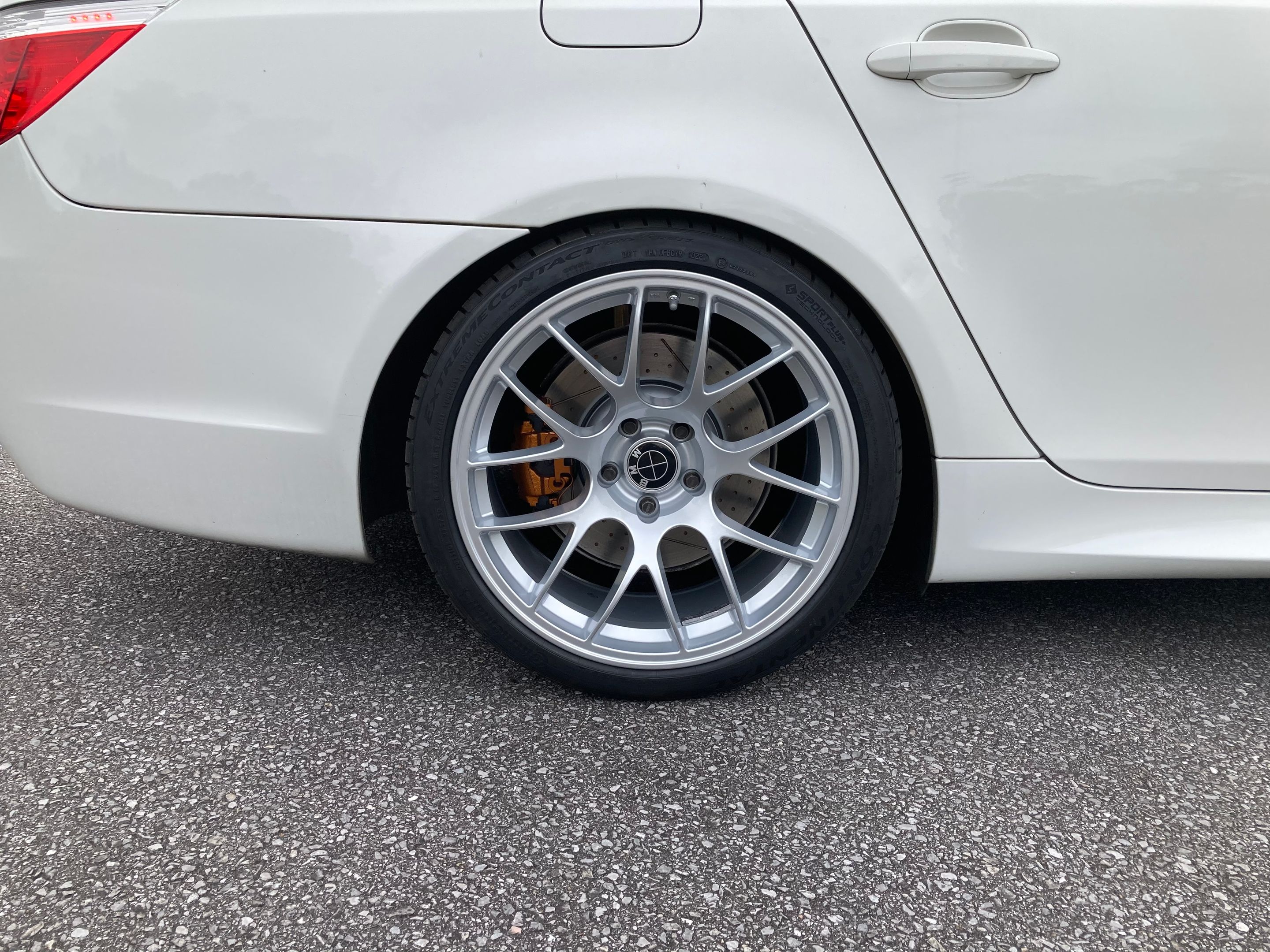 White BMW E60 Sedan 5 Series with 19" EC-7 Apex wheels in Race Silver