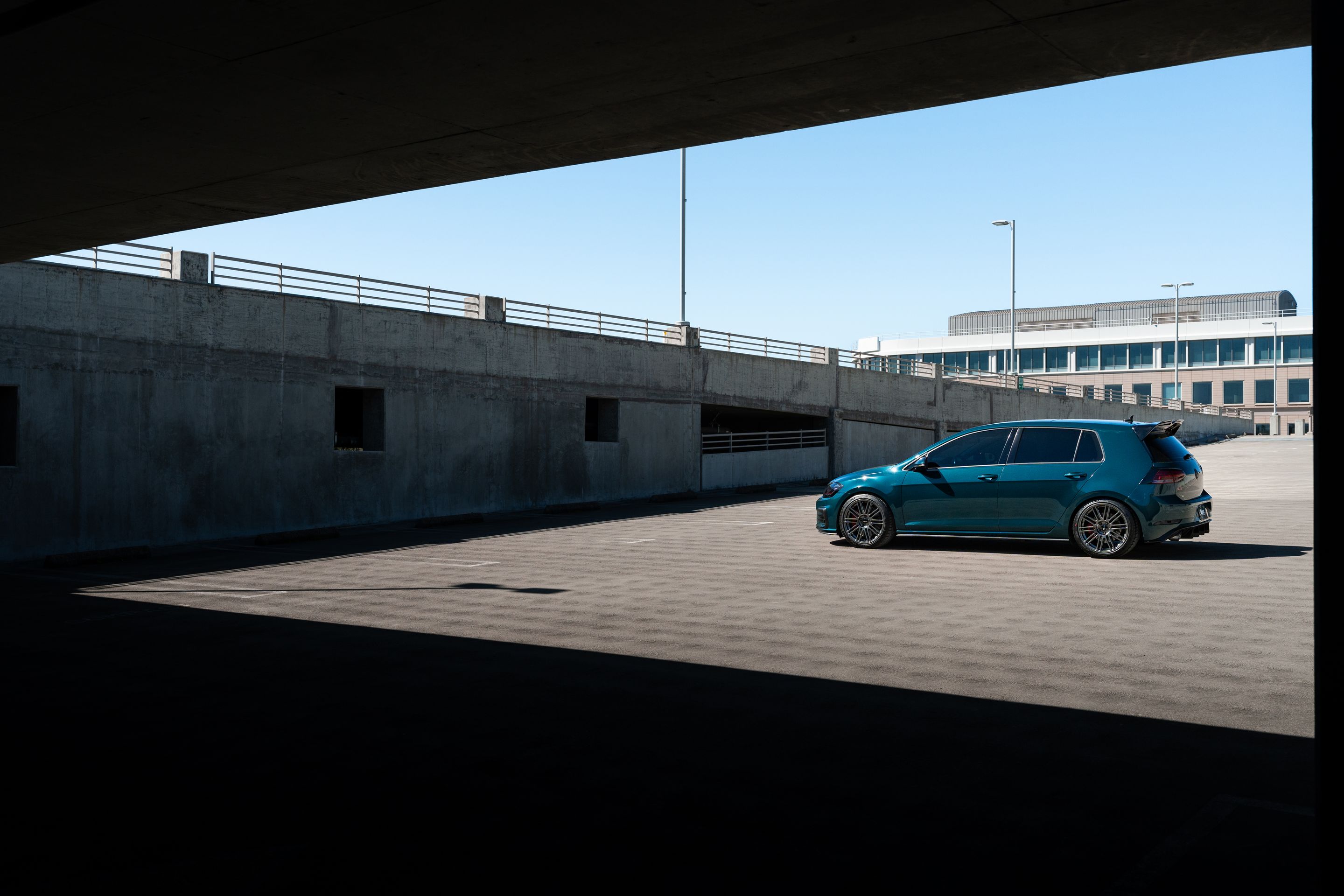 Green VW MK7 GTI with 18" TC-10RT Apex wheels in Anthracite