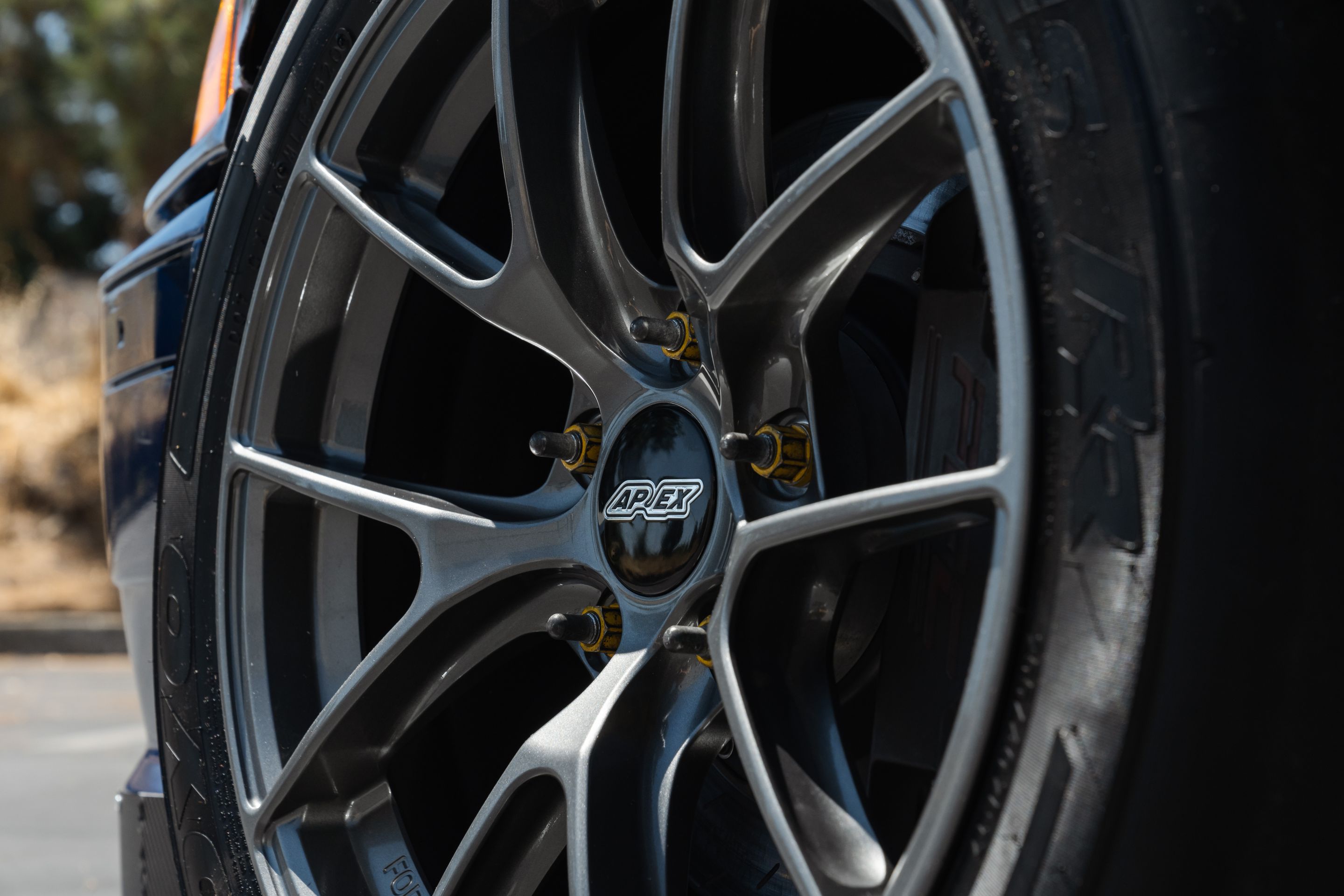 Blue BMW E36 3 Series with 17" VS-5RS Apex wheels in Anthracite