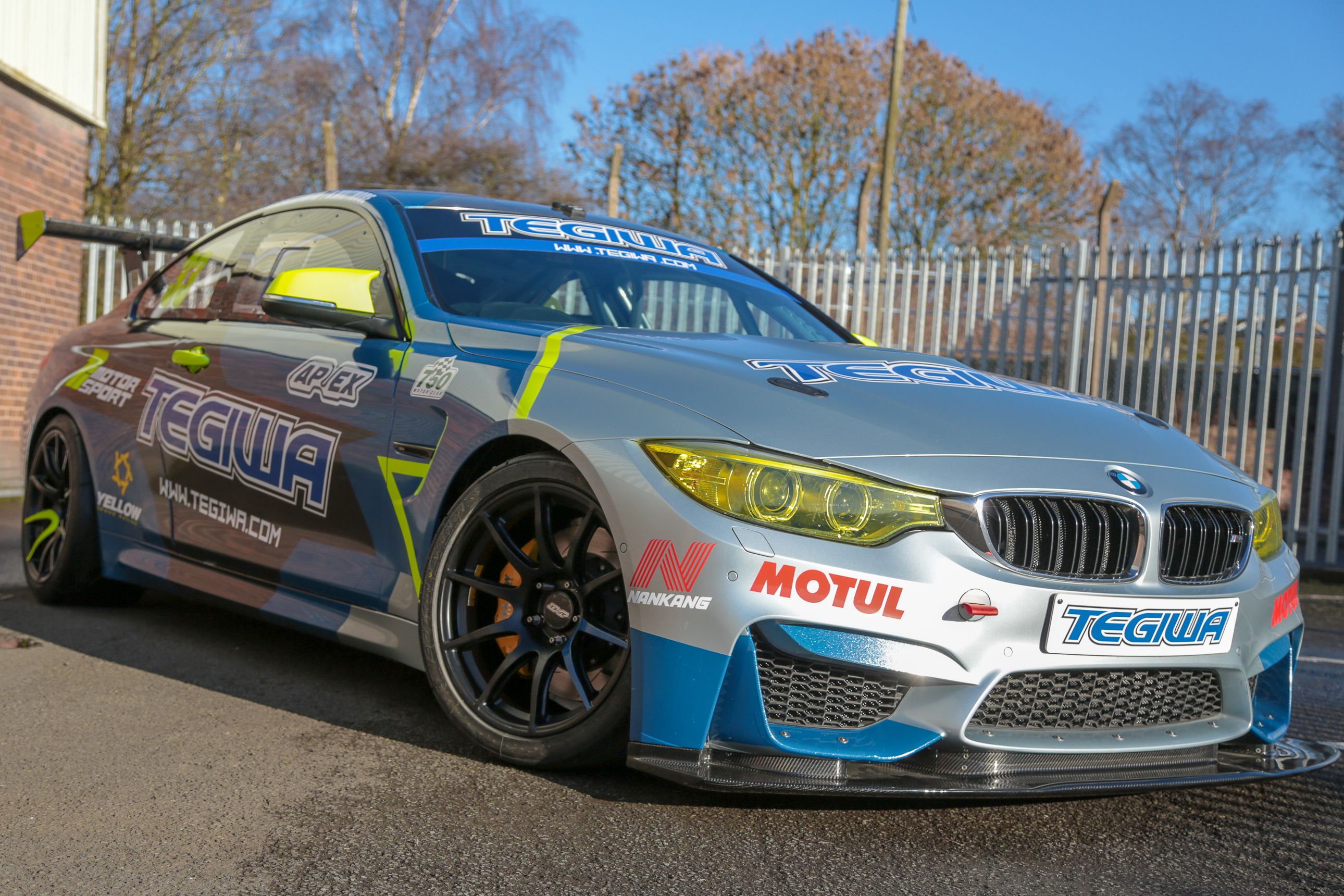 Multicolor BMW F82 Coupe M4 with 18" SM-10 Apex wheels in Satin Black