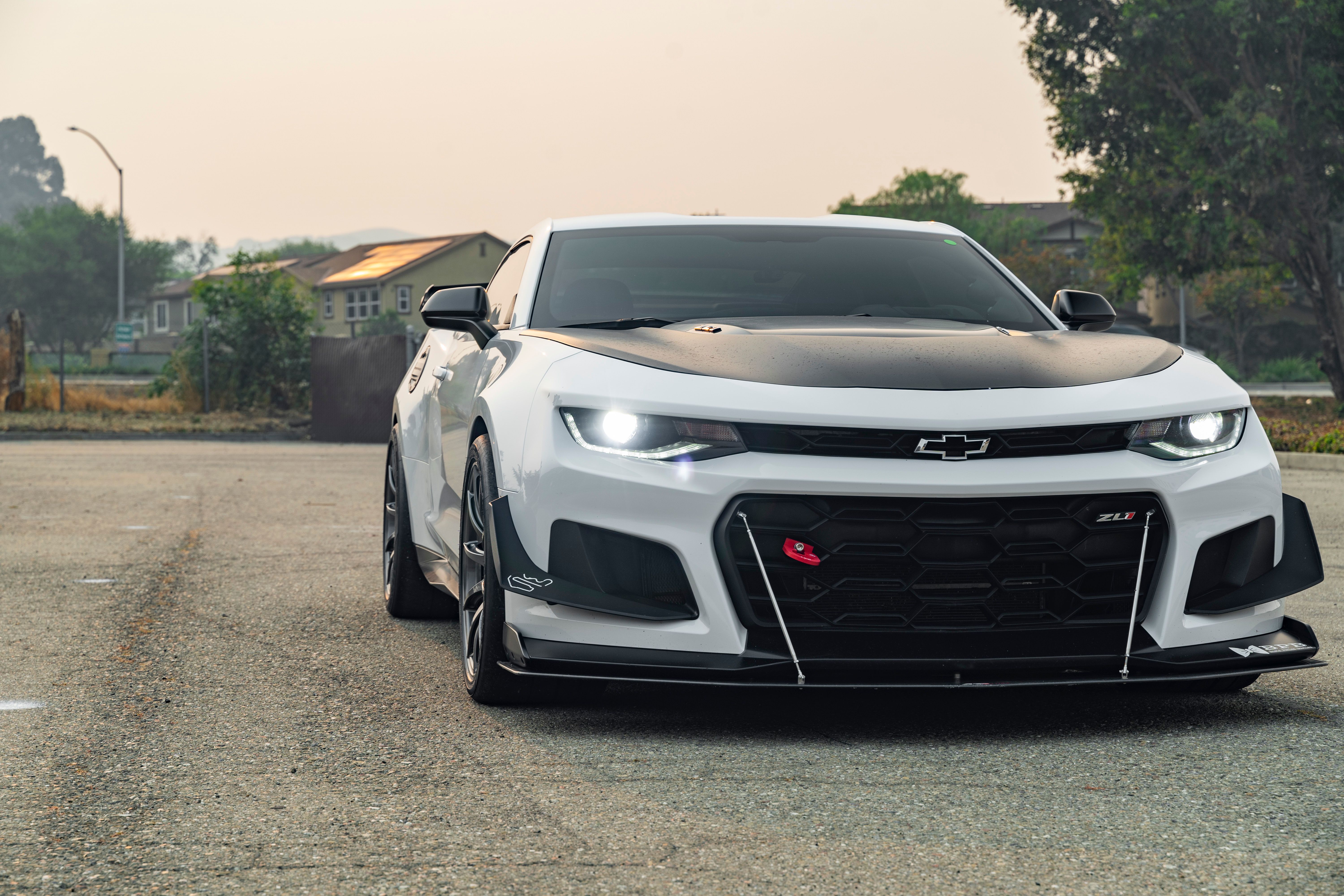 Chevrolet 6th Gen Camaro ZL1 1LE with 19