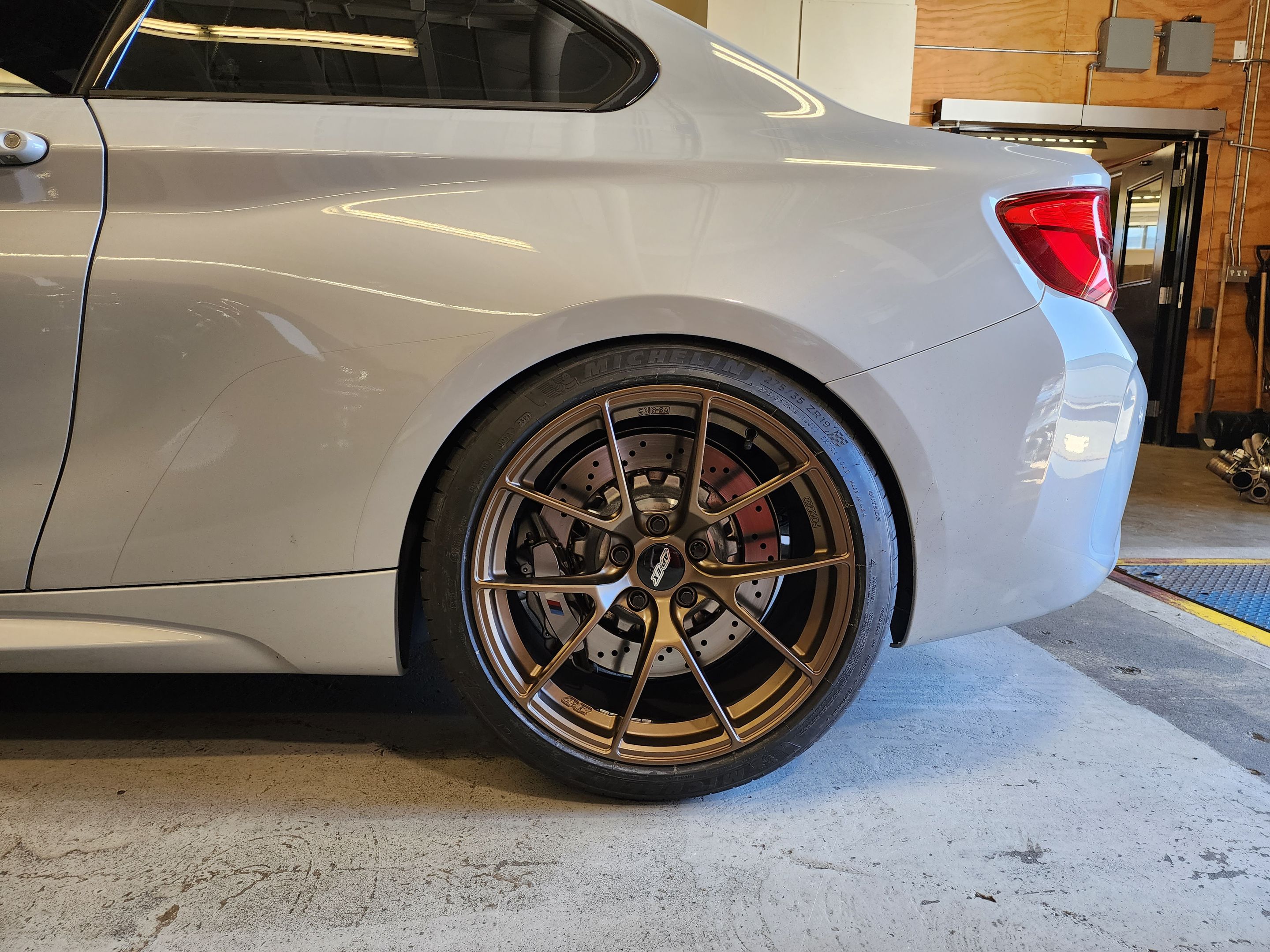 Silver BMW F87 M2 with 19" VS-5RS Apex wheels in Satin Bronze