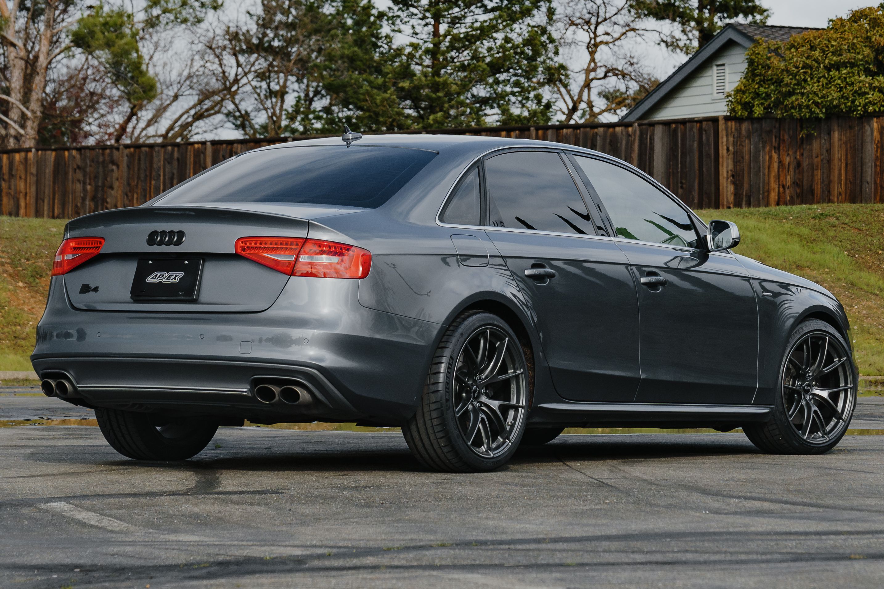 Grey Audi B8 S4 with 19" VS-5RS Apex wheels in Anthracite