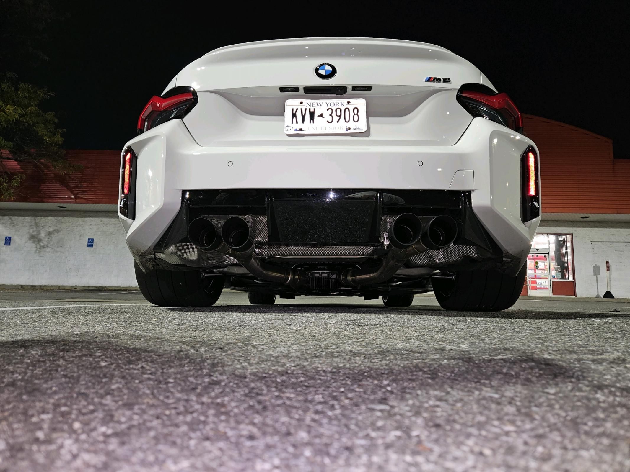 White BMW G87 M2 with 18" VS-5RS Apex wheels in Satin Black