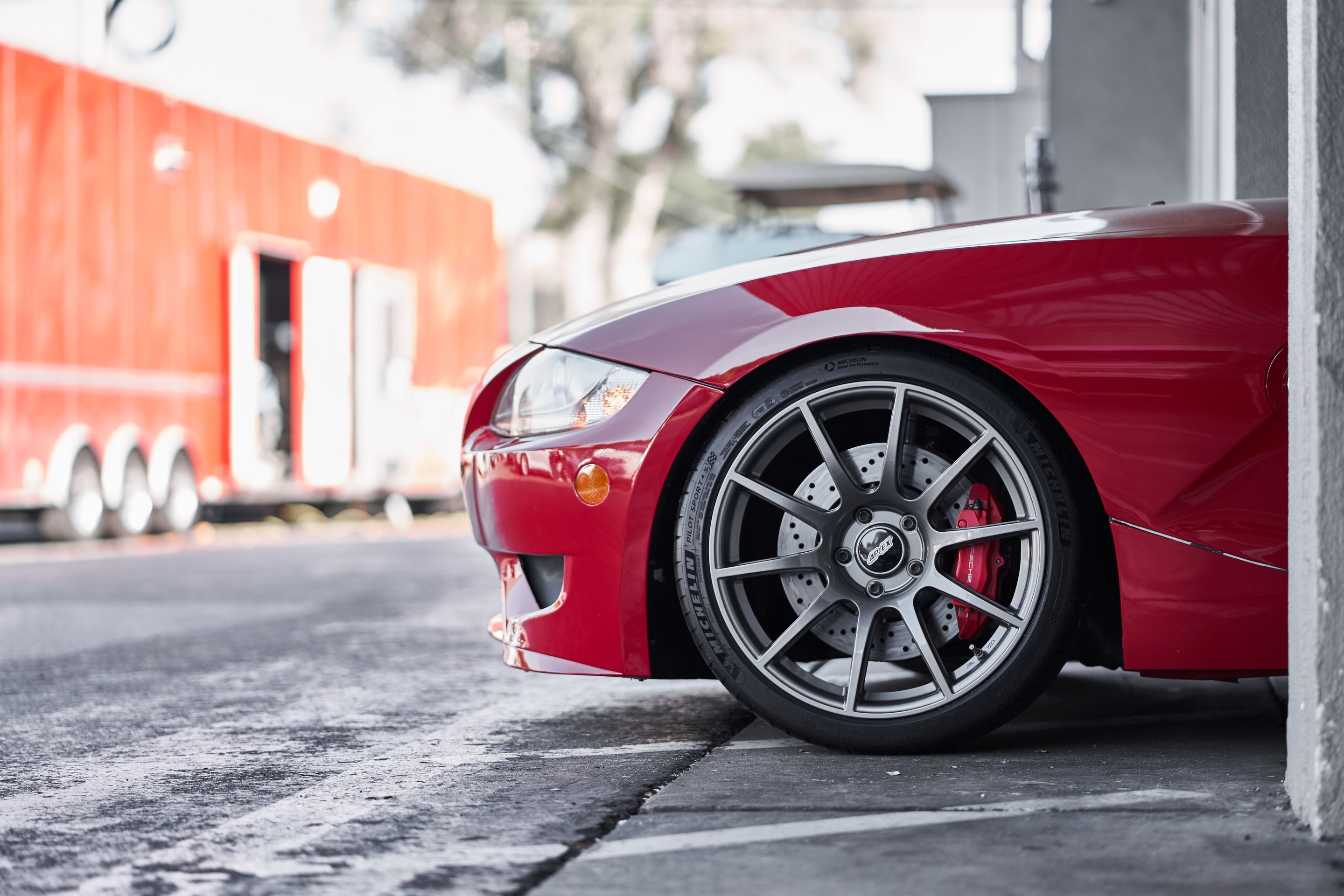 Red BMW E86 Coupe Z4 M with 19" SM-10 Apex wheels in Anthracite