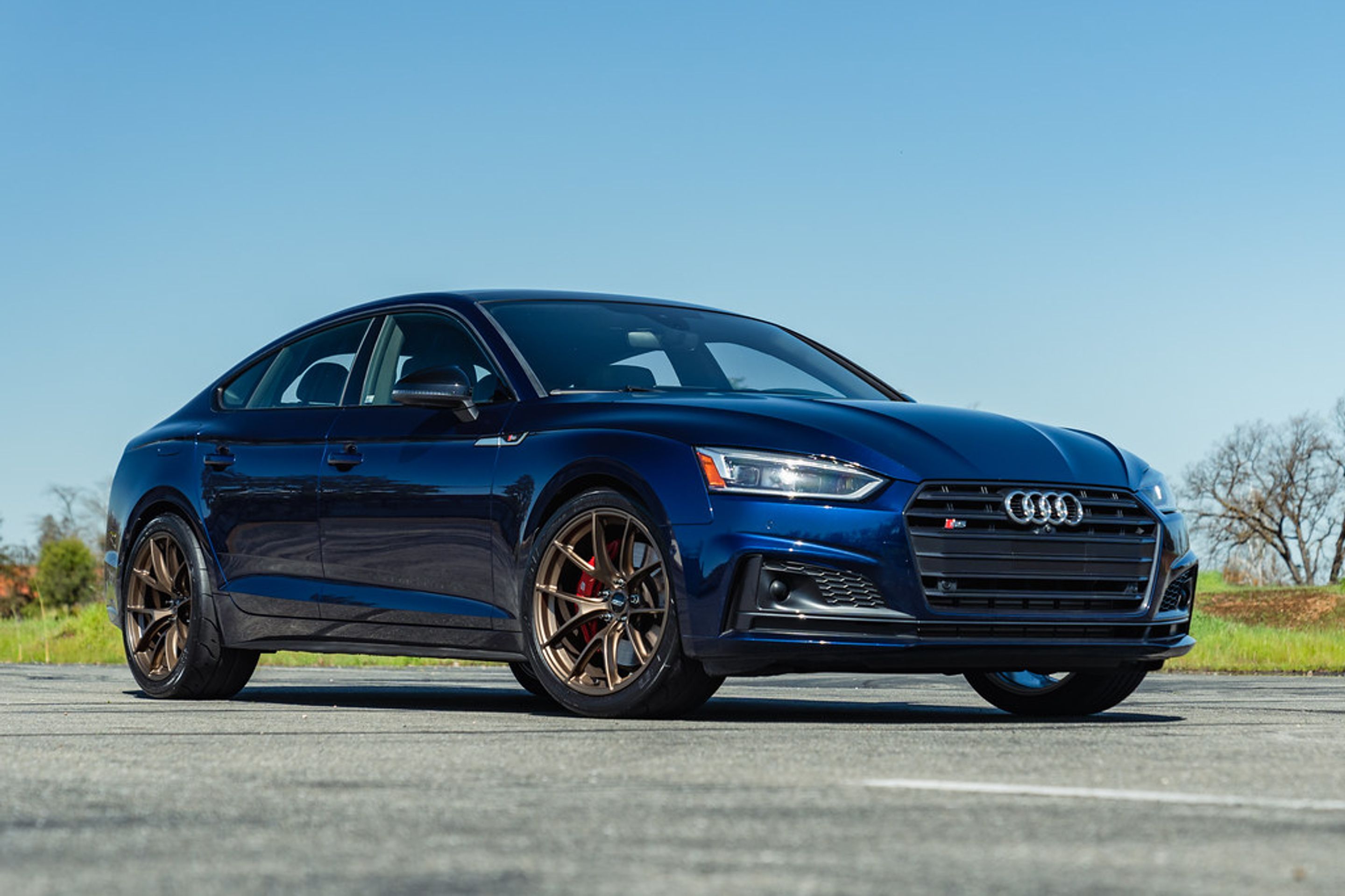 Blue Audi B9 S5 with 19" VS-5RS Apex wheels in Satin Bronze