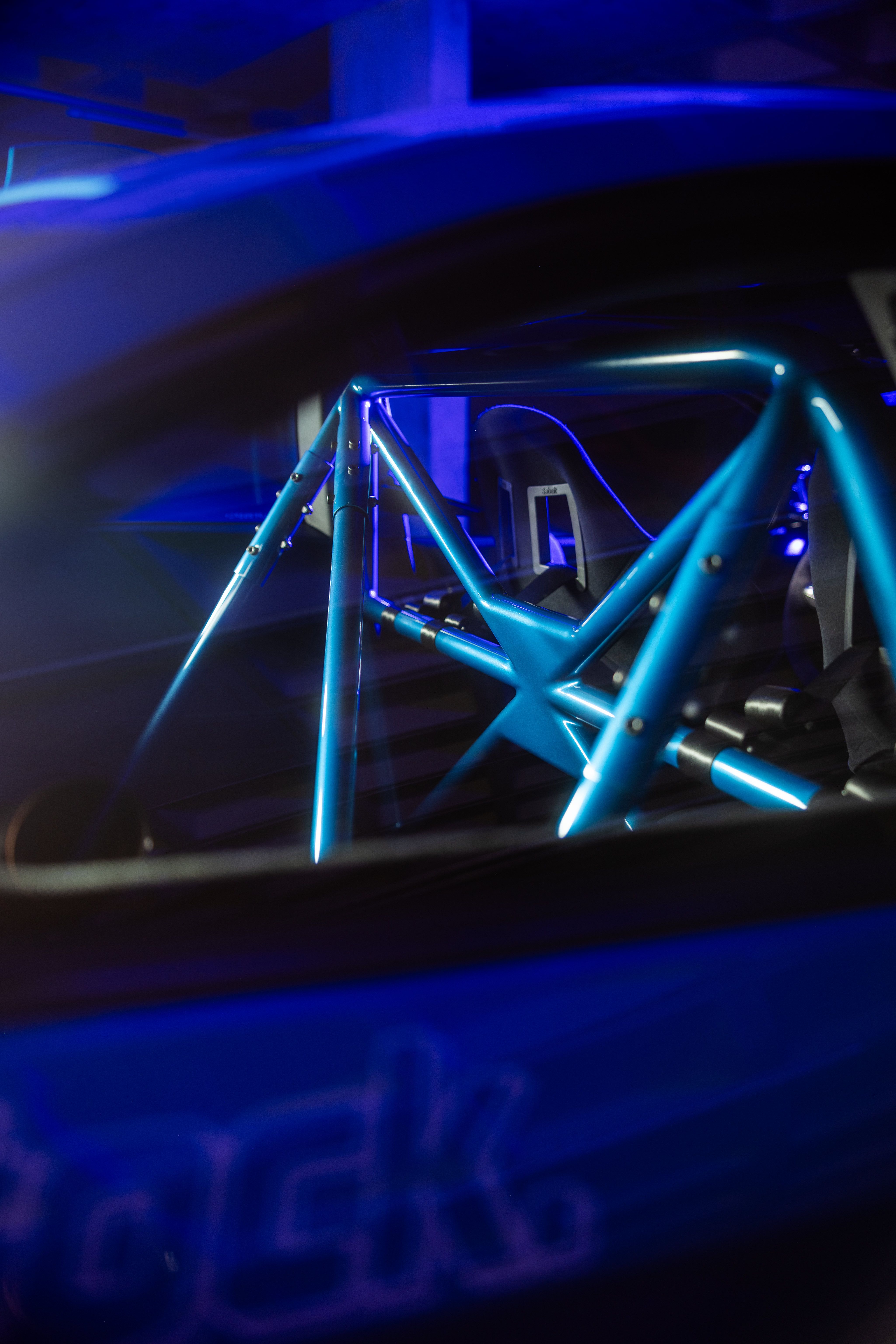 Blue BMW F87 M2 with 19" VS-5RS Apex wheels in Motorsport Gold