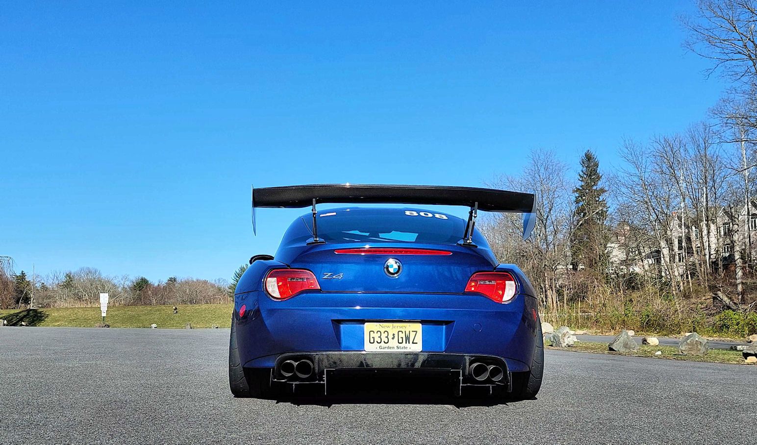 Blue BMW E86 Coupe Z4 with 18" SM-10 Apex wheels in Anthracite