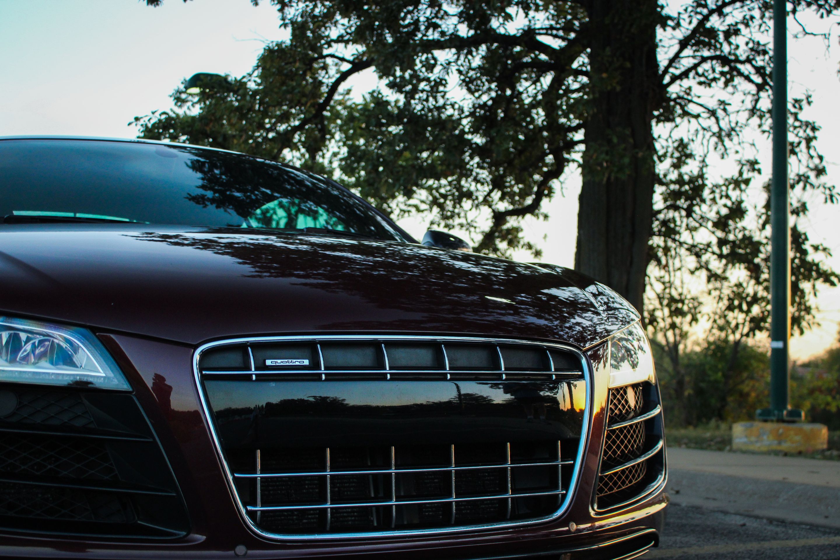 Purple Audi Gen 1 R8 with 19" VS-5RS Apex wheels in Brushed Clear
