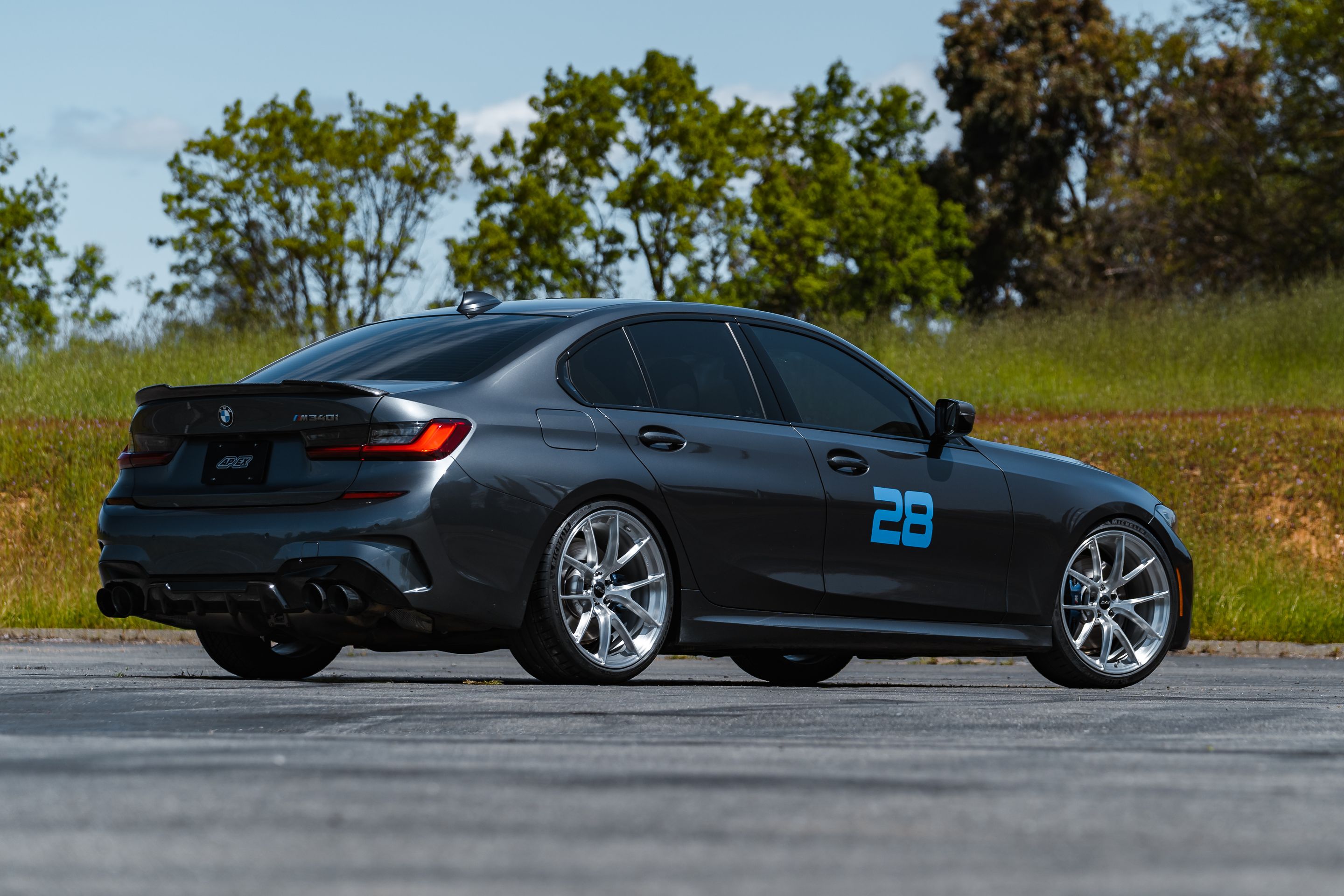 Grey BMW G20 Sedan 3 Series with 20" VS-5RS Apex wheels in Brushed Clear