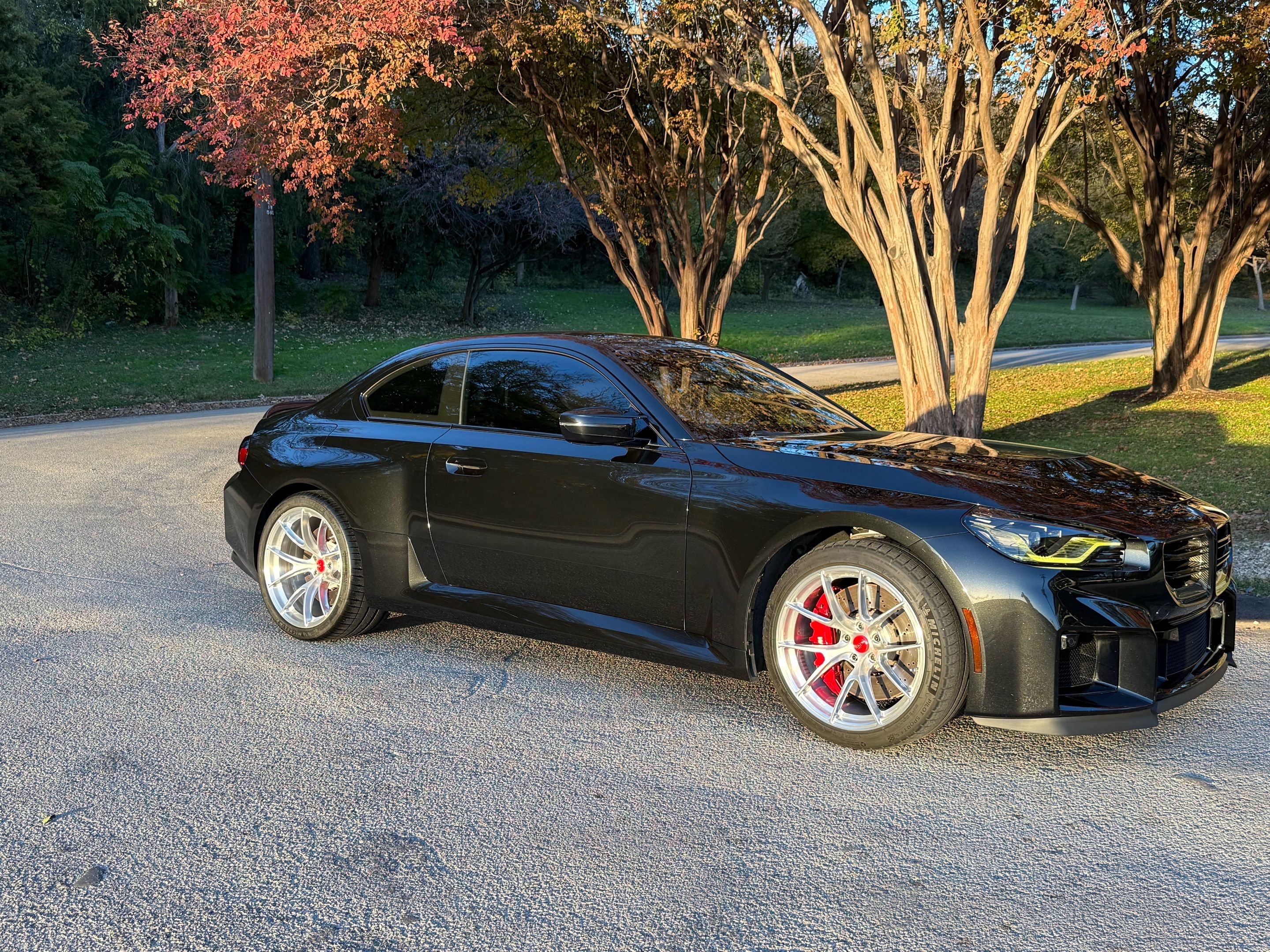 Black BMW G87 M2 with 19"/20" VS-5RS Apex wheels in Brushed Clear