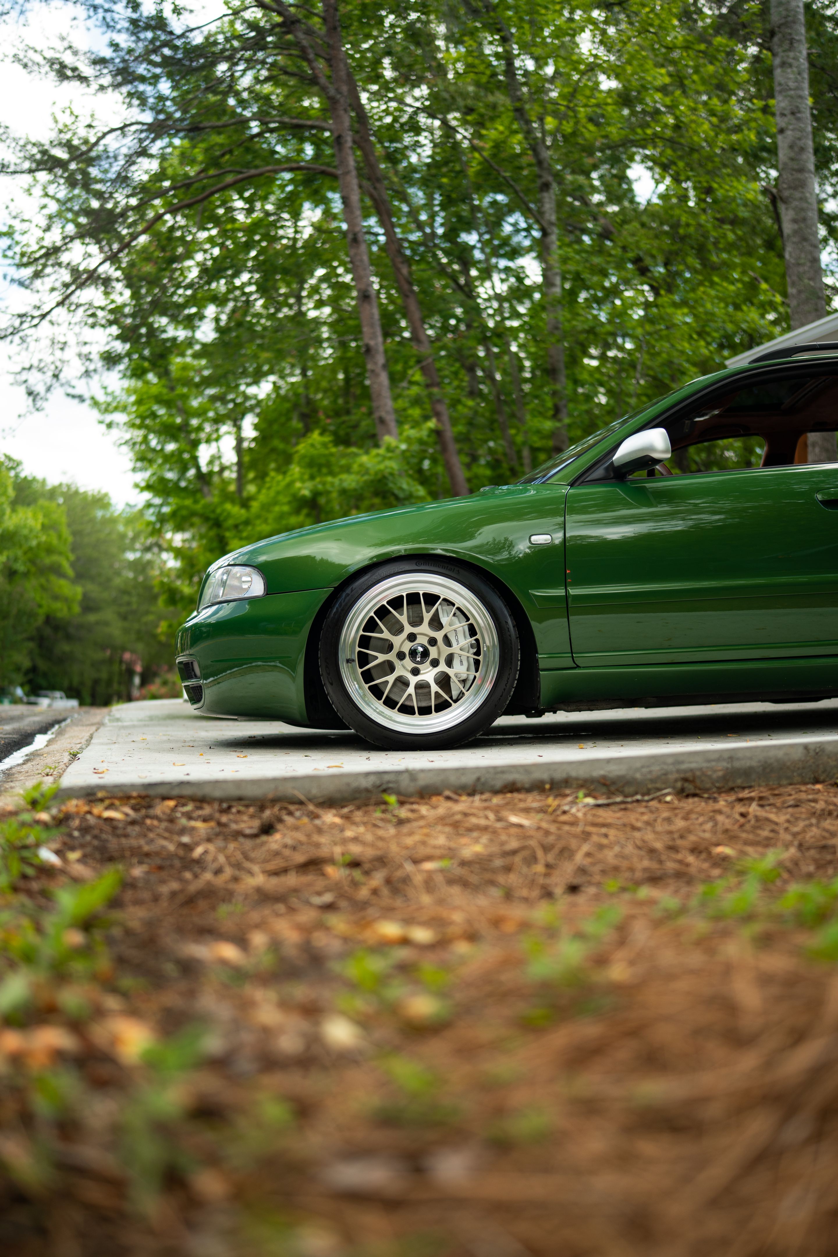 Green Audi B5 S4 Avant/Wagon with 18" ML-10RT Apex wheels in Machined Lip Gloss Motorsport Gold
