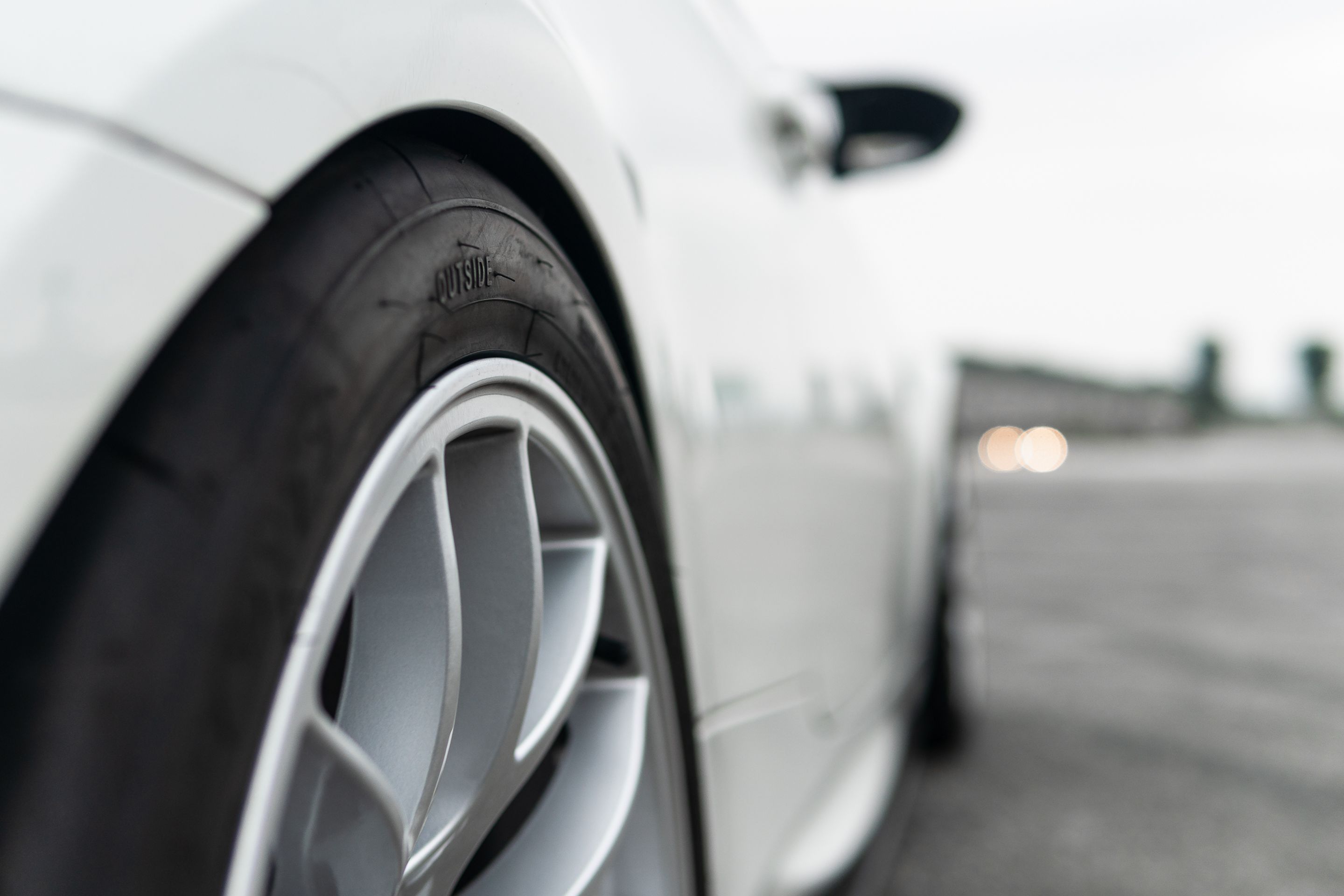White BMW E92 Coupe M3 with 18" EC-7 Apex wheels in Race Silver