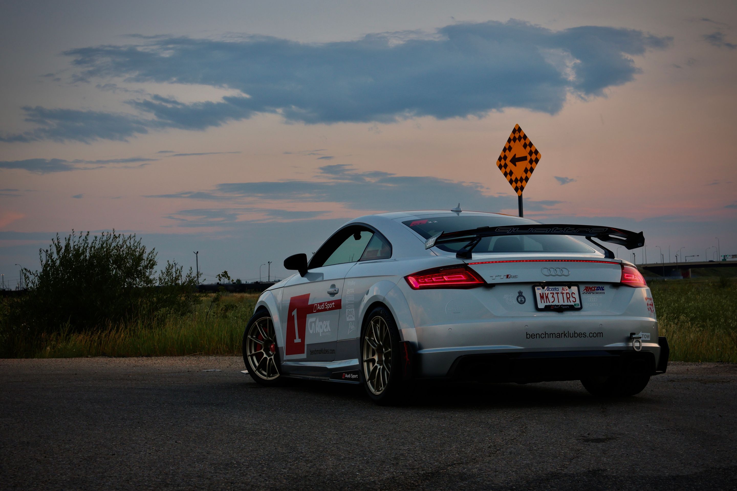 White Audi FV/8S TT RS with 18" SM-10RS Apex wheels in Motorsport Gold