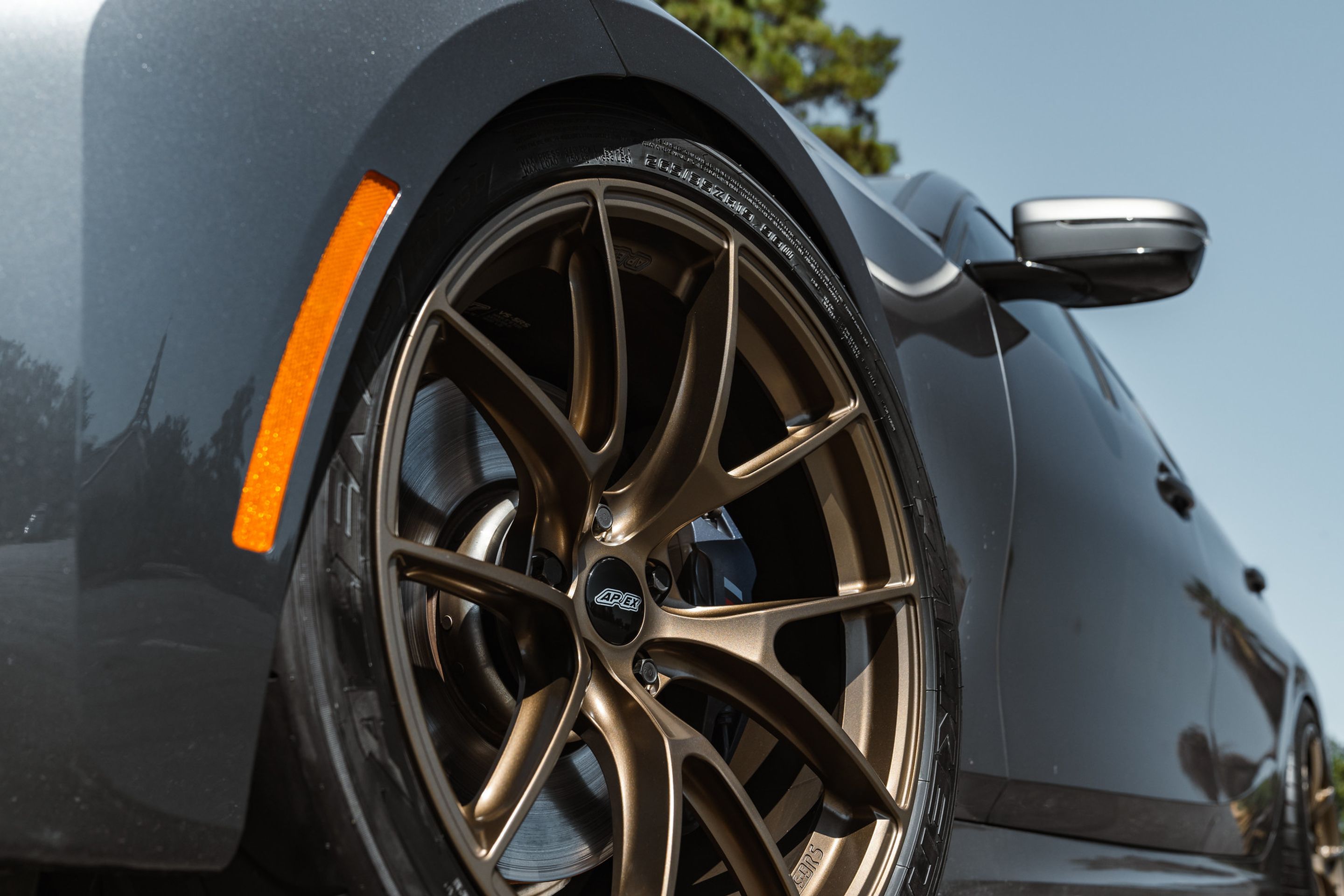 Grey BMW G20 Sedan 3 Series with 19" VS-5RS Apex wheels in Satin Bronze