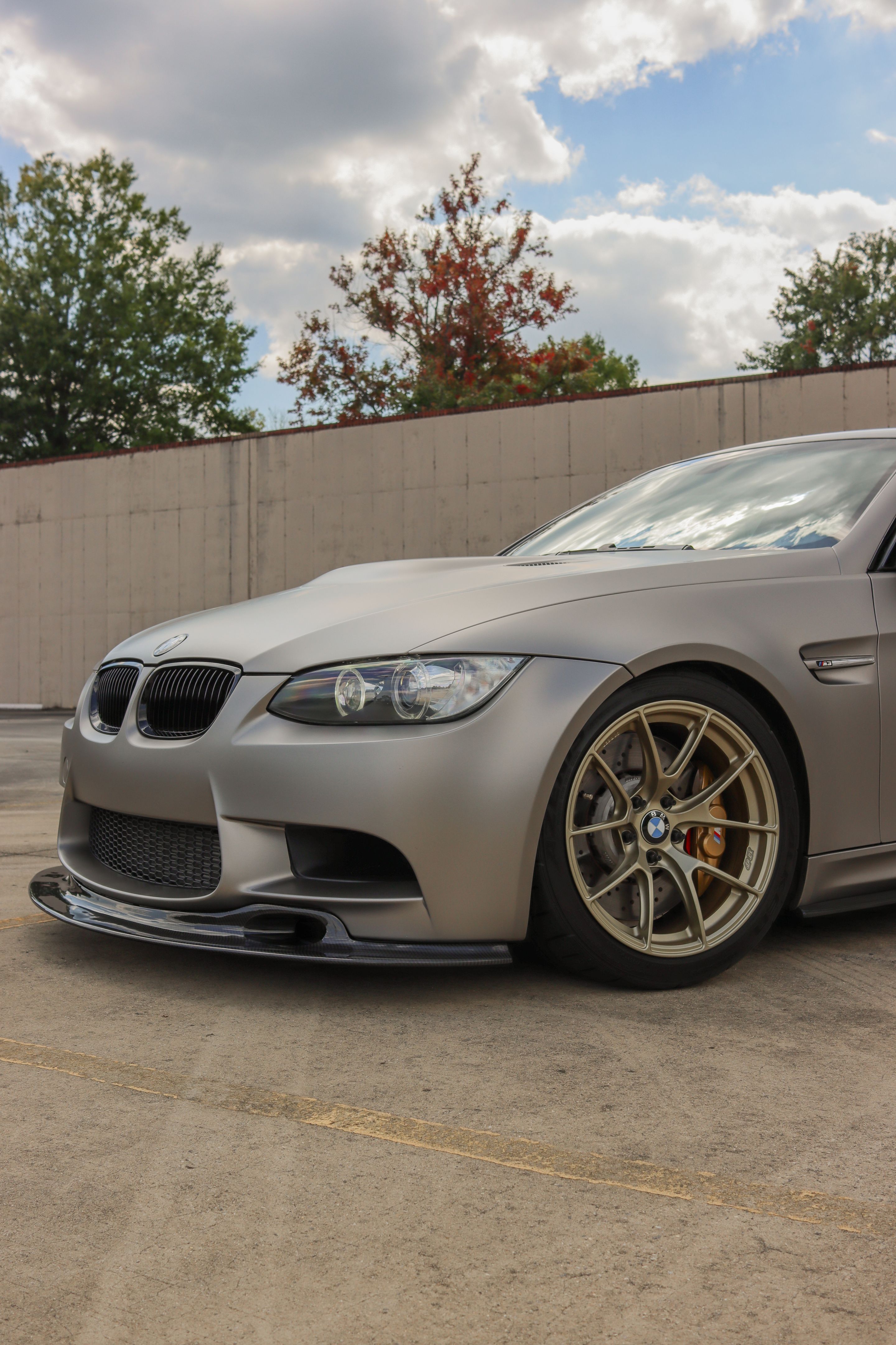 Grey BMW E92 Coupe M3 with 18" VS-5RS Apex wheels in Motorsport Gold