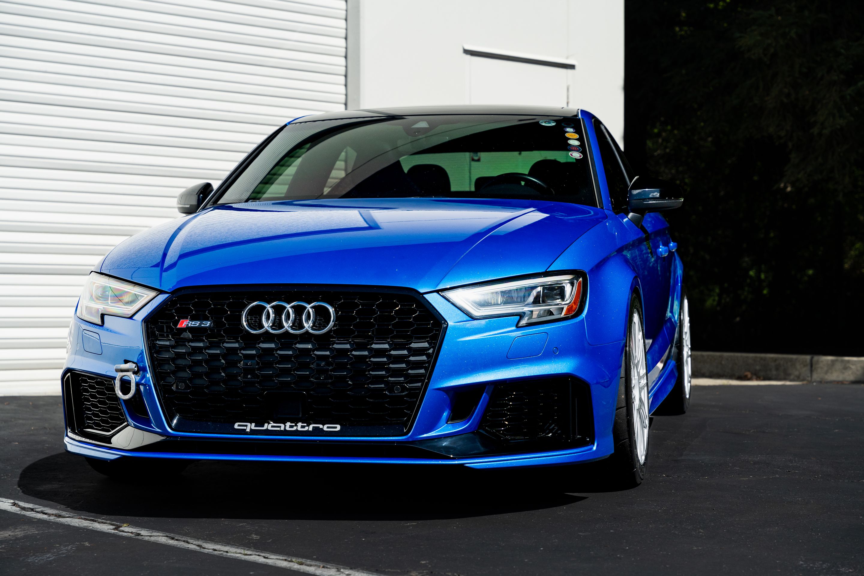 Blue Audi 8V RS 3 with 18" TC-10RT Apex wheels in Race Silver