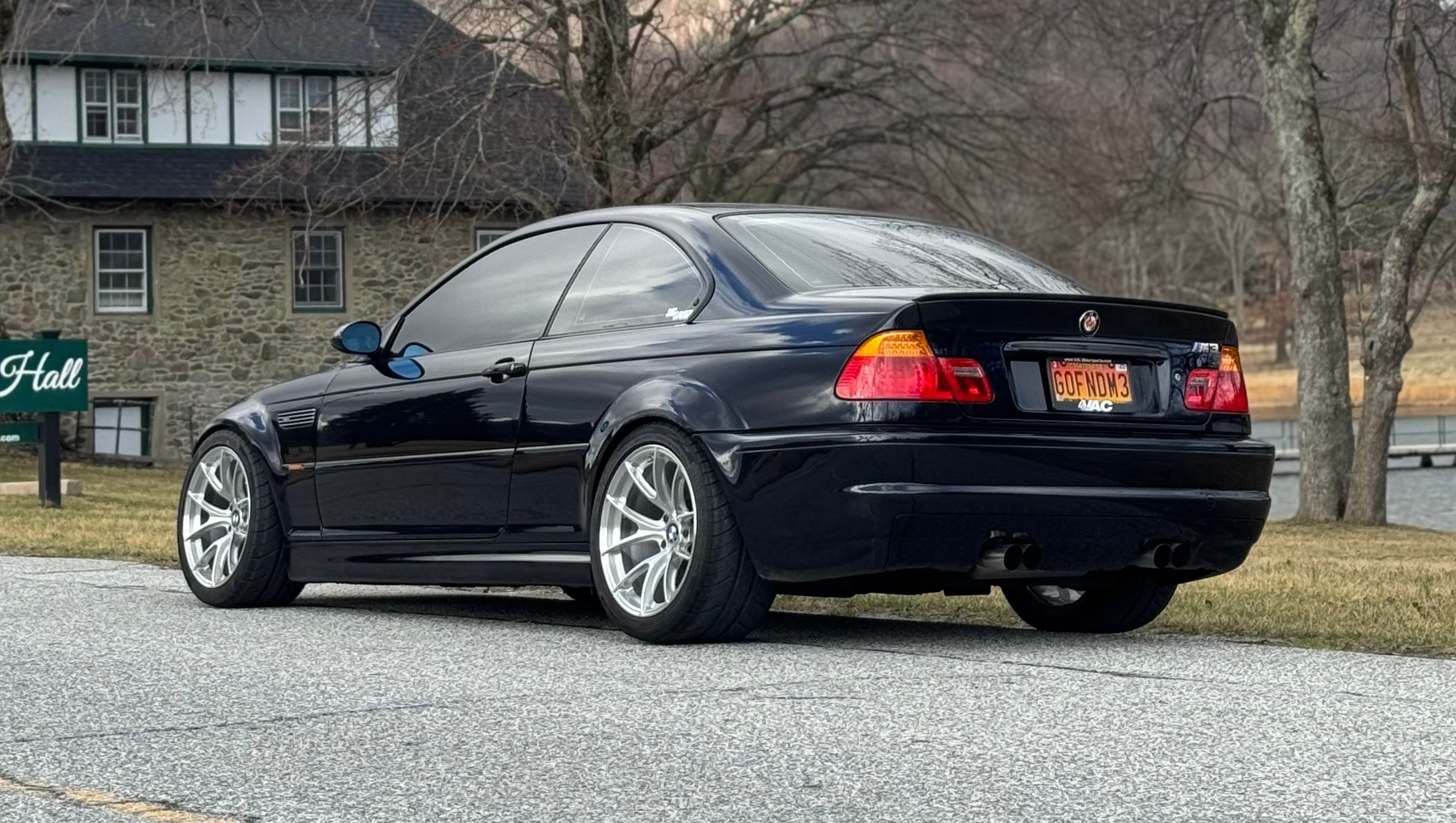 Black BMW E46 M3 with 18" VS-5RS Apex wheels in Brushed Clear