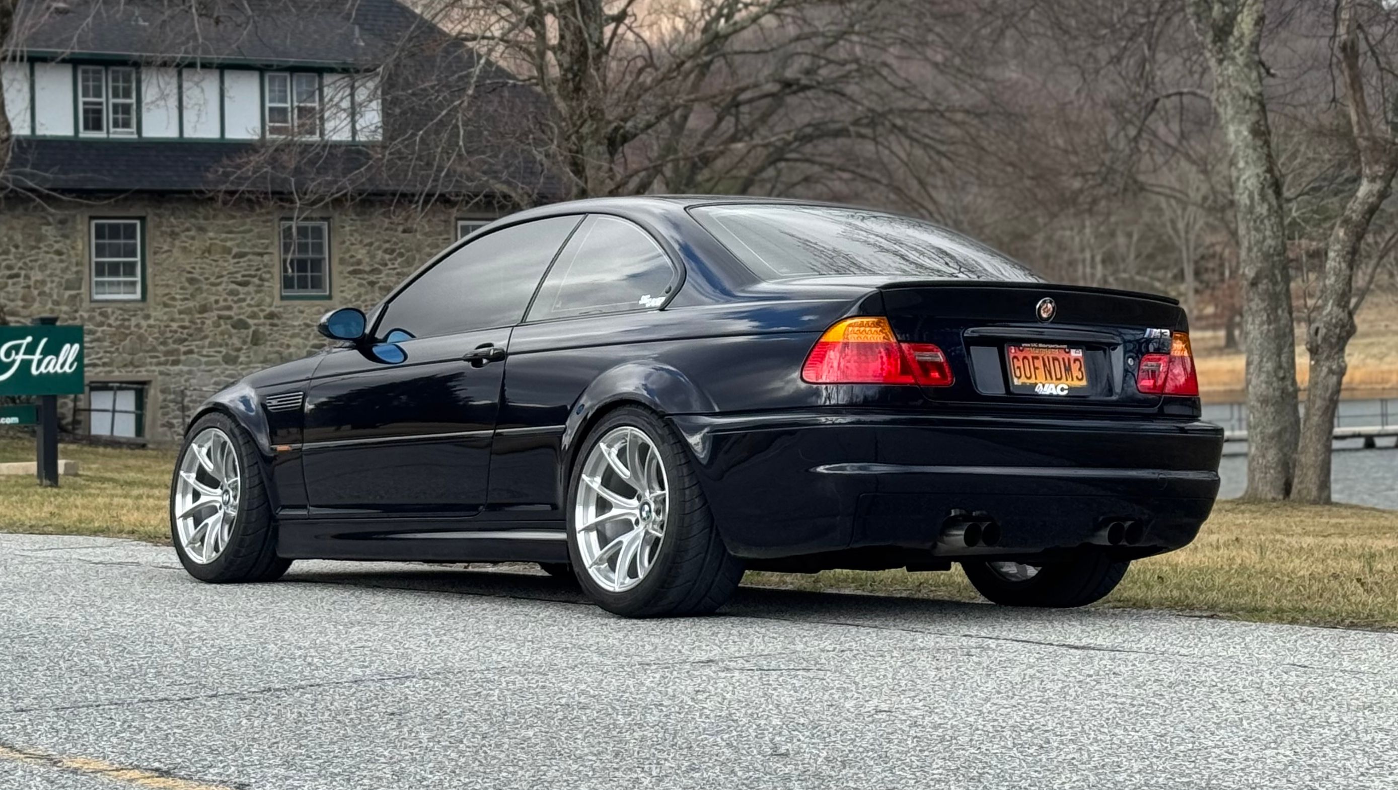 Black BMW E46 M3 with 18" VS-5RS Apex wheels in Brushed Clear