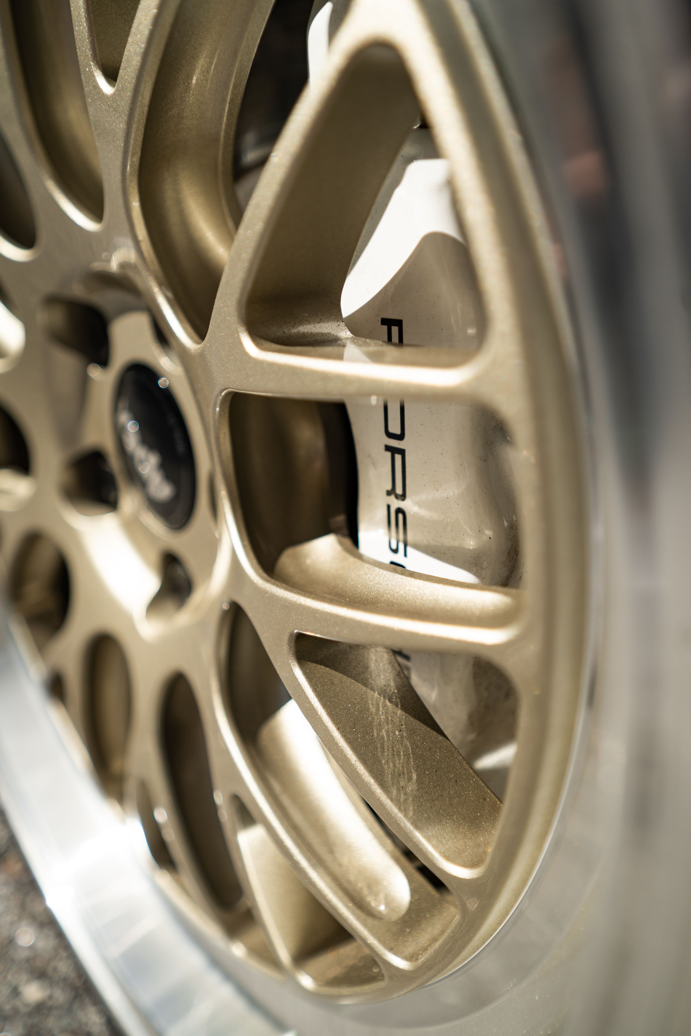 Green Audi B5 S4 Avant/Wagon with 18" ML-10RT Apex wheels in Machined Lip Gloss Motorsport Gold