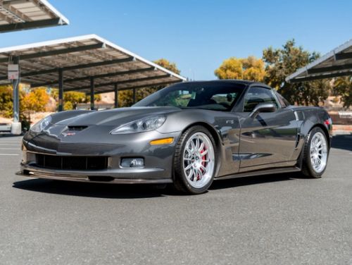 Grey Chevrolet Corvette - SL-12RT in Race Silver