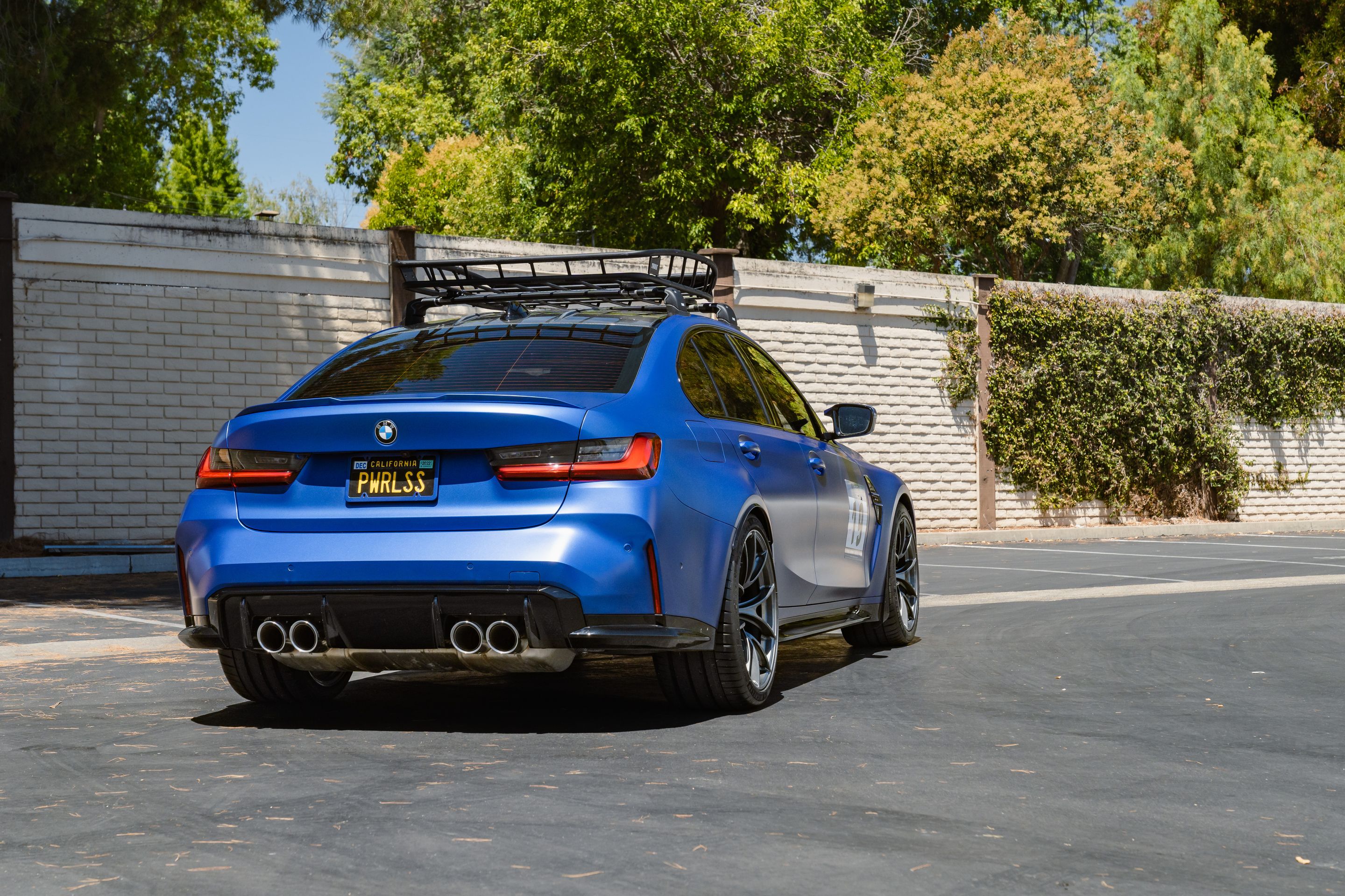 Blue BMW G80 M3 with 19"/20" VS-5RS Apex wheels in Anthracite