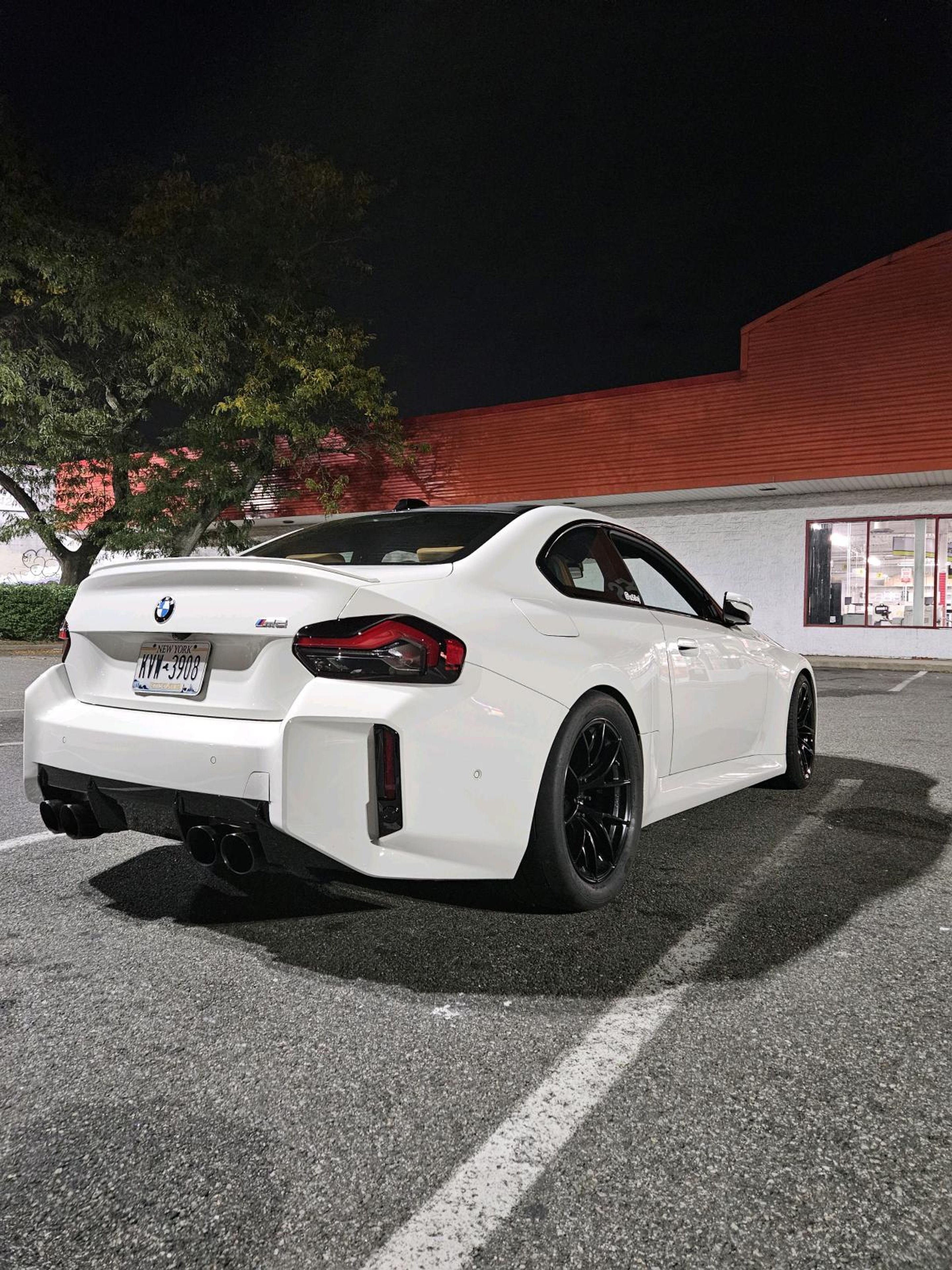 White BMW G87 M2 with 18" VS-5RS Apex wheels in Satin Black