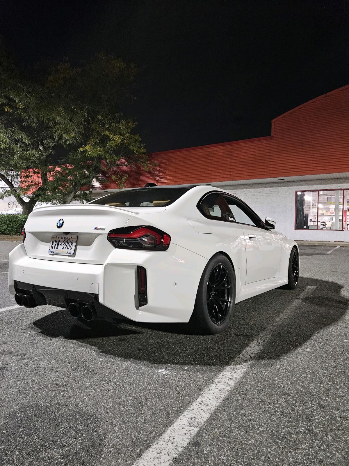 White BMW G87 M2 with 18" VS-5RS Apex wheels in Satin Black