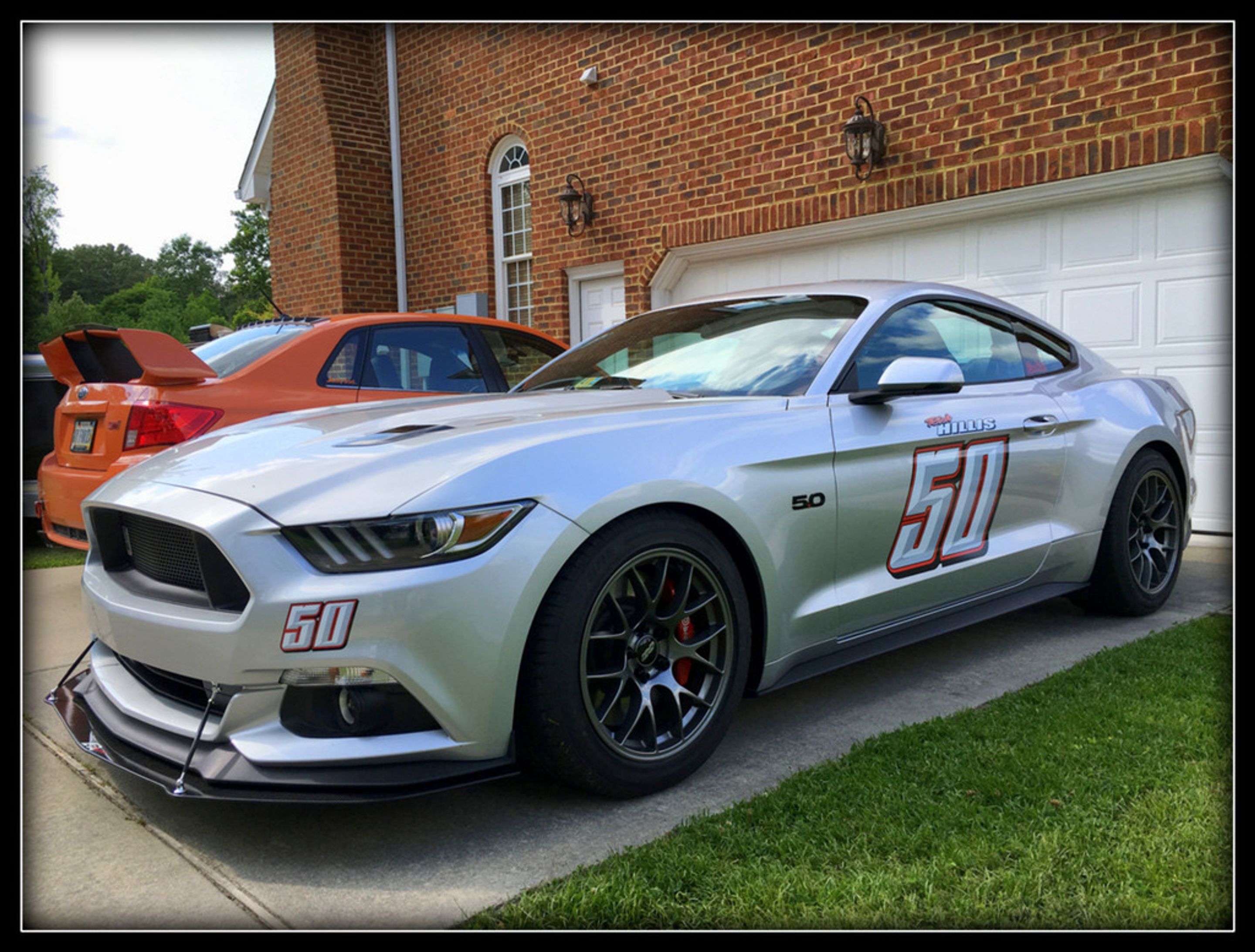 Silver Ford S550 Mustang GT with 18" EC-7 Apex wheels in Anthracite