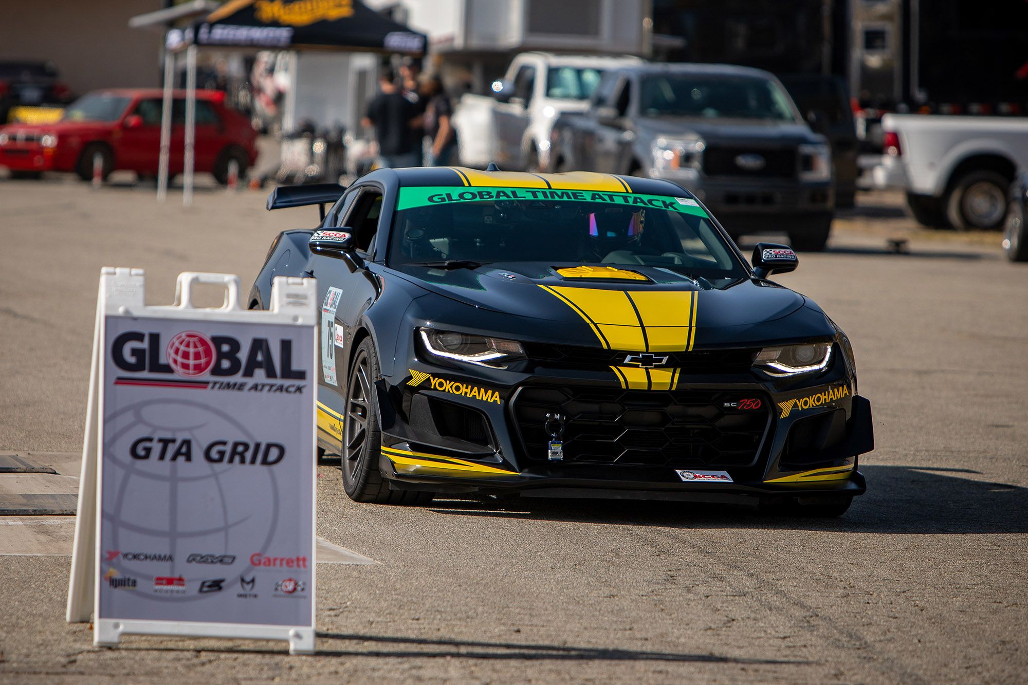 Black Chevrolet 6th Gen Camaro ZL1 1LE with 19" ARC-8 Apex wheels in Anthracite