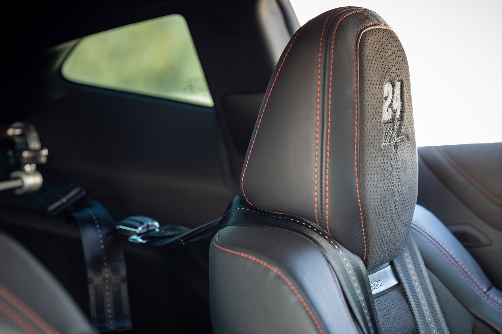 Black Chevrolet 6th Gen Camaro ZL1 1LE with 19" ARC-8 Apex wheels in Anthracite