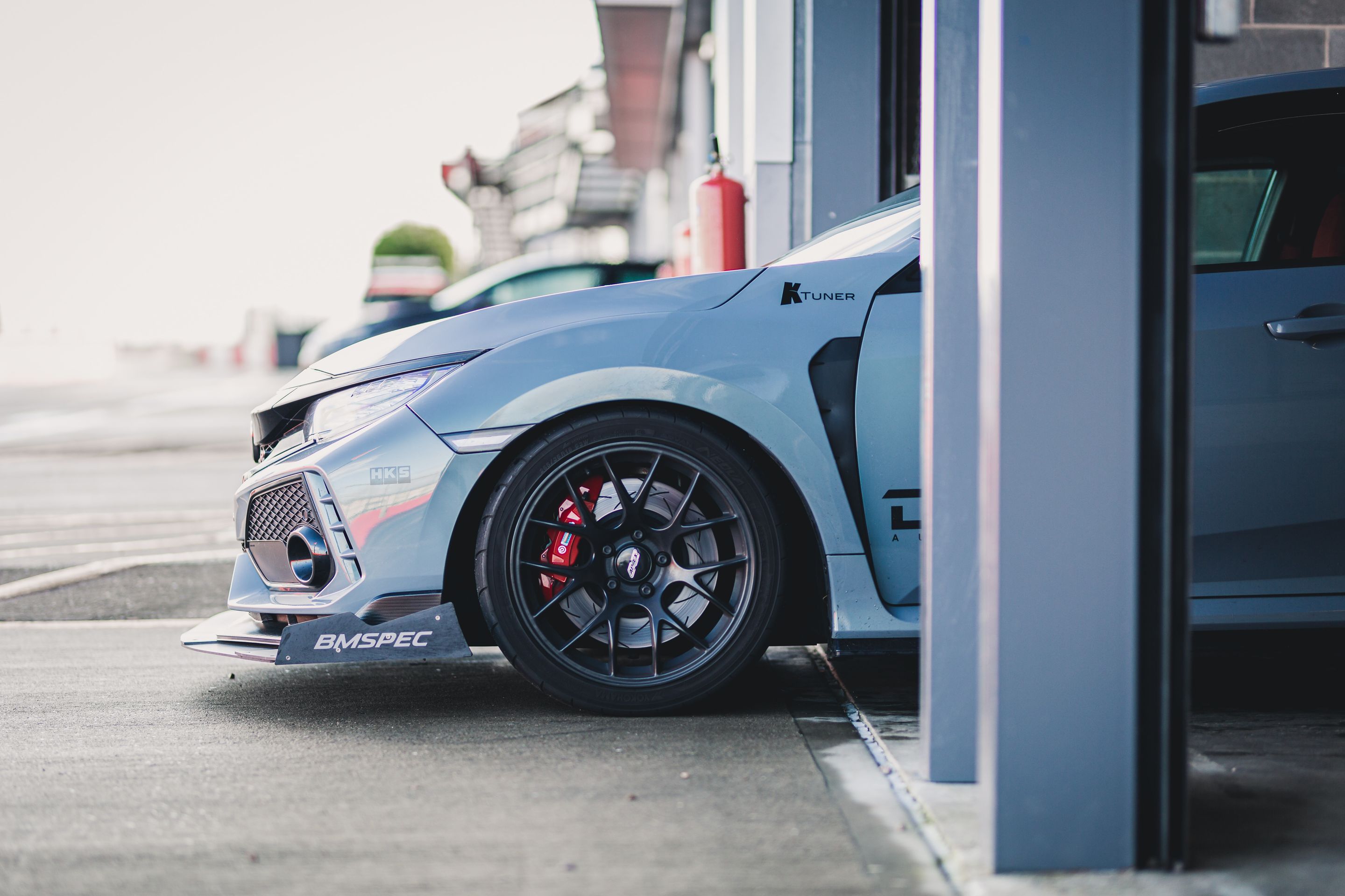 Grey Honda FK8 Civic Type-R with 18" EC-7 Apex wheels in Anthracite