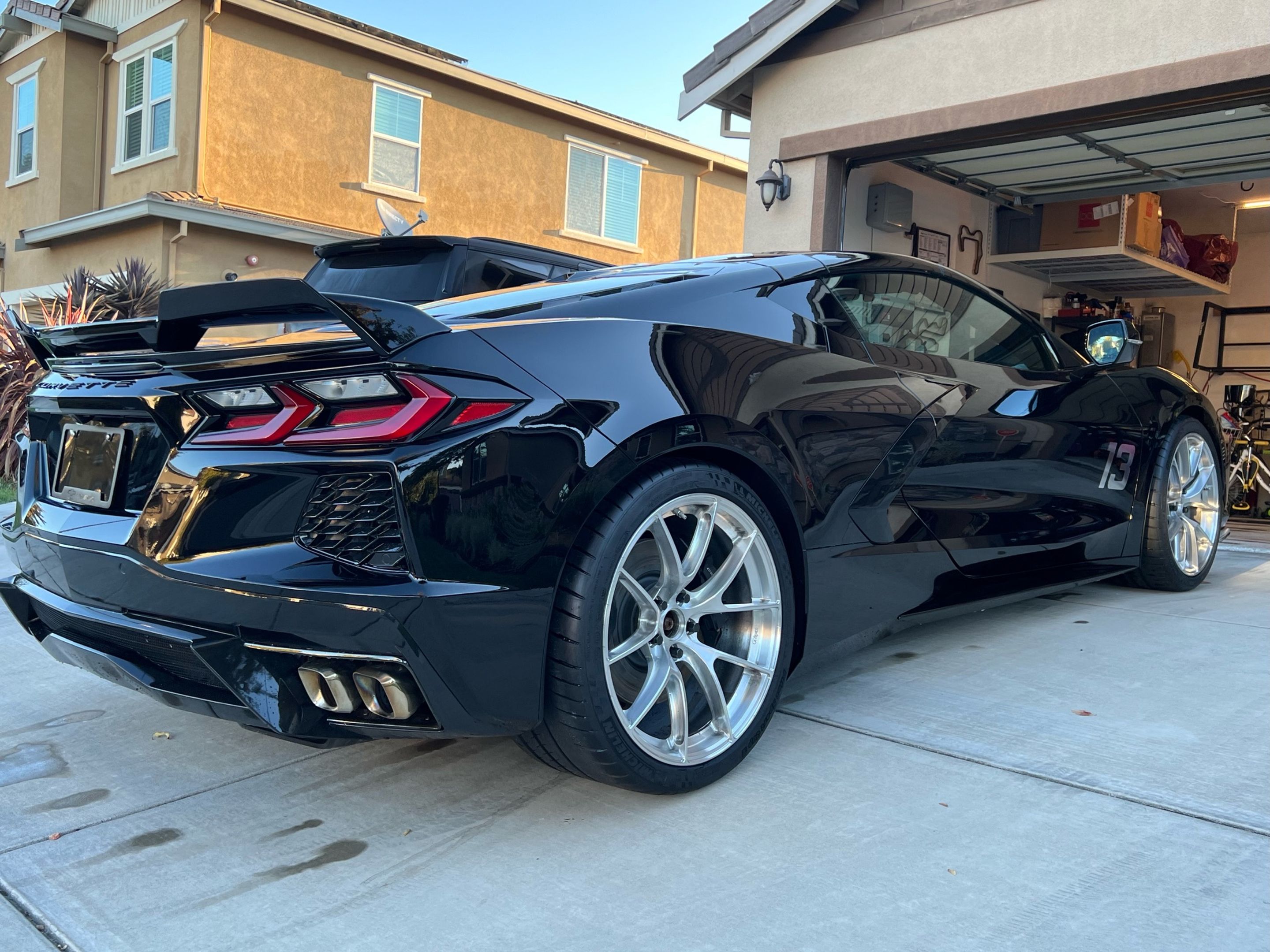 Black Chevrolet C8 Corvette Stingray/Z51 with 19"/20" VS-5RS Apex wheels in Brushed Clear