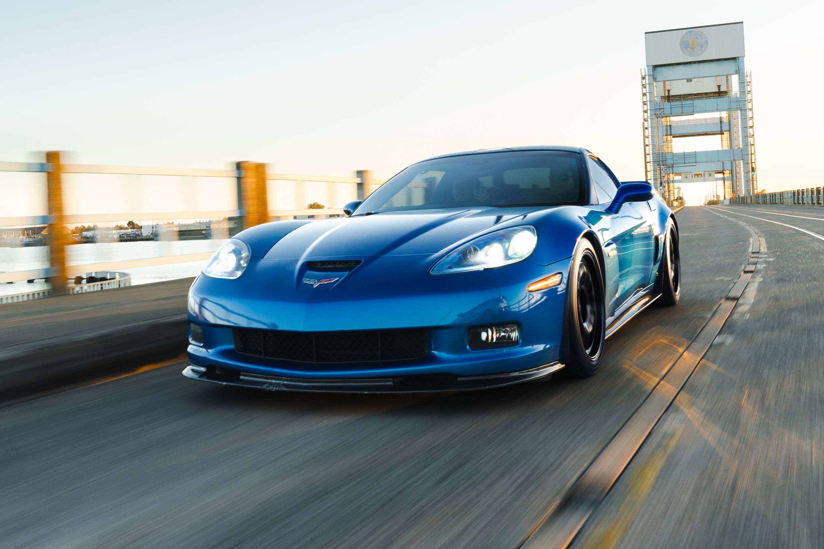 Blue Chevrolet C6 Corvette Z06 with 18"/19" TEST-S Apex wheels in Satin Black