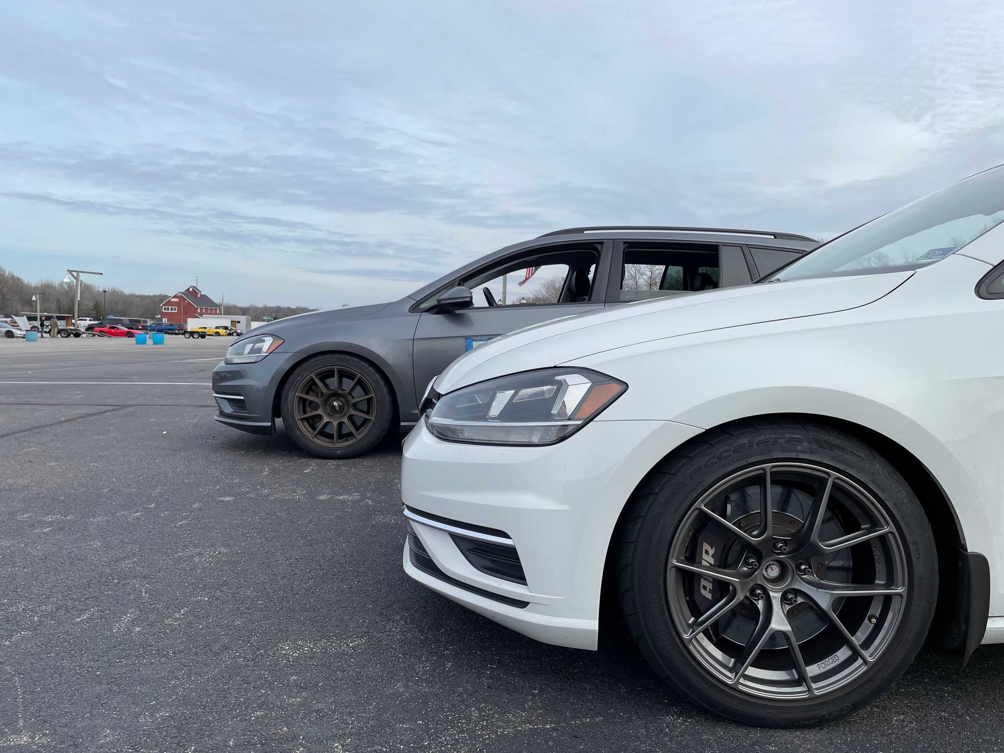 VW MK7 Alltrack/SportWagen Golf SportWagen with 17