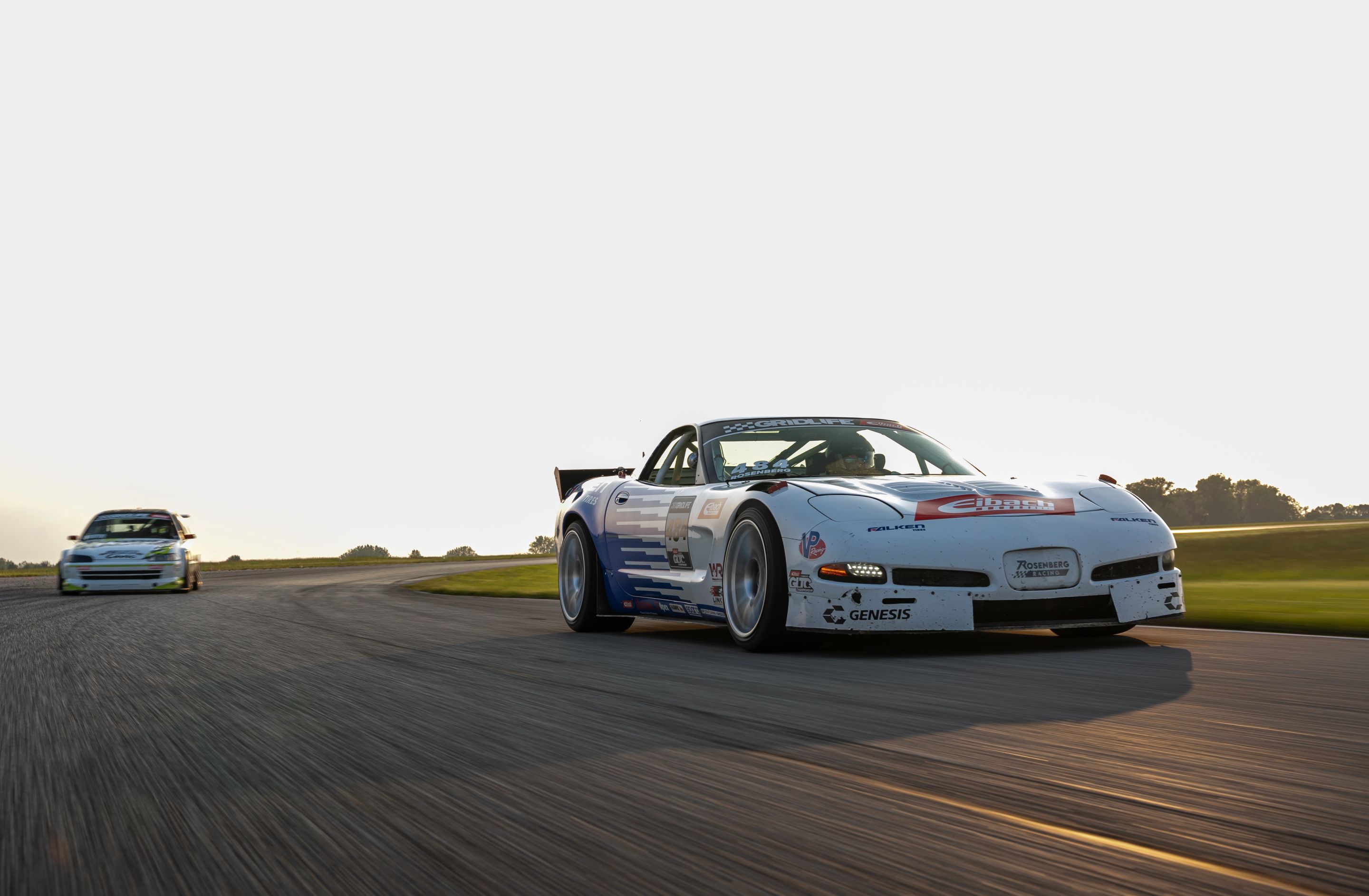 White Chevrolet C5 Corvette Z06 with 19" SM-10RS Apex wheels in Brushed Clear